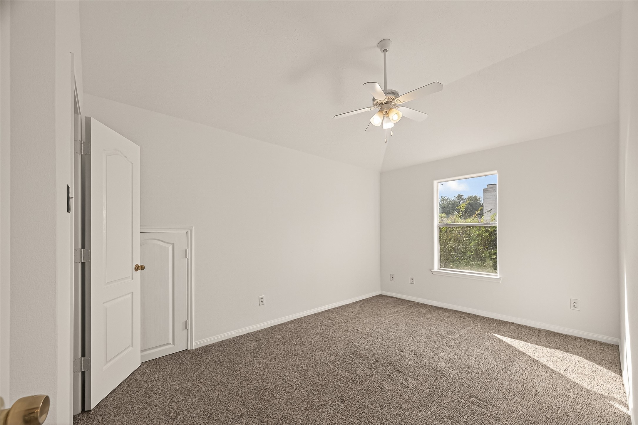 3804 Dunlavy Drive Property Photo 25