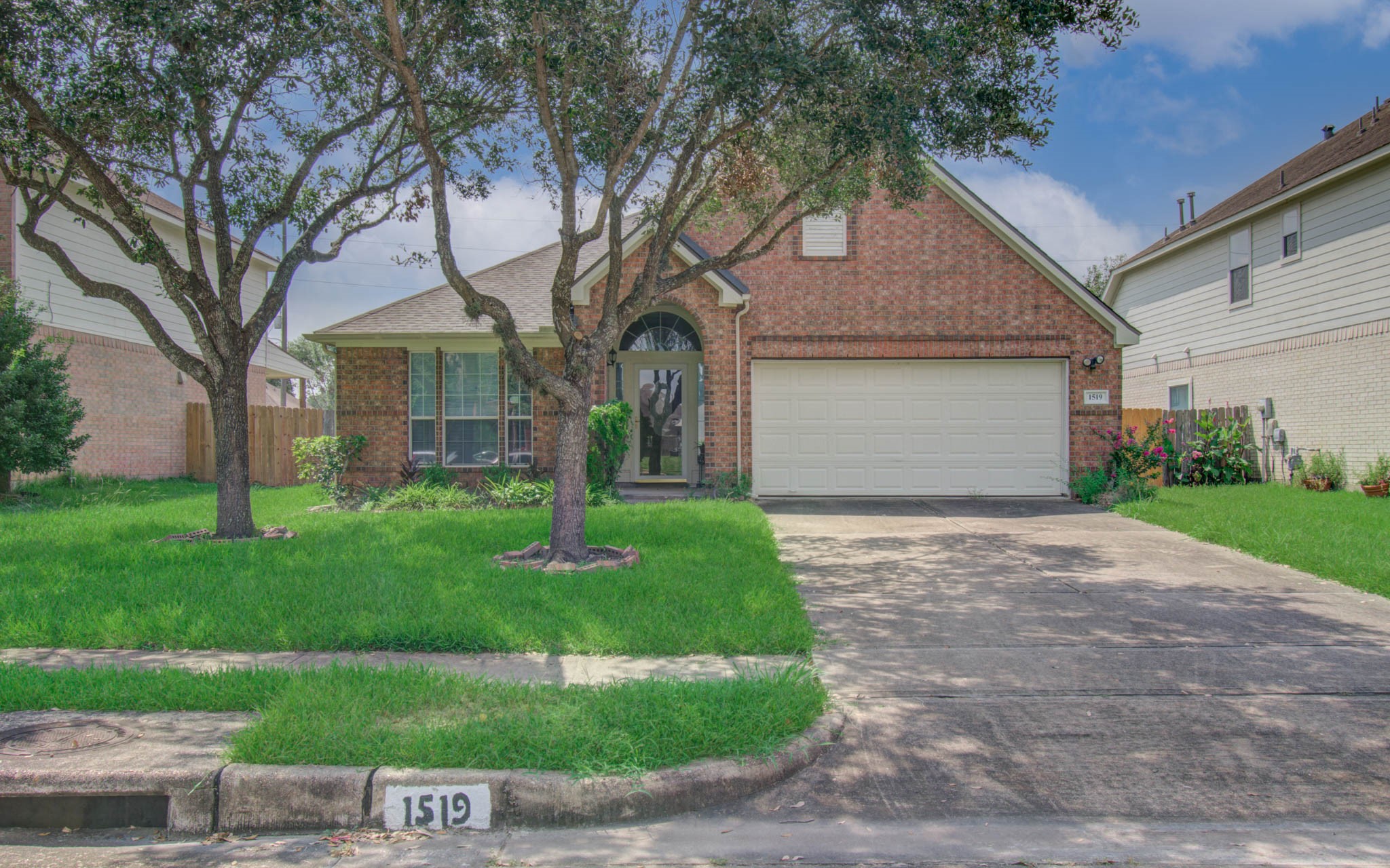 1519 Mustang Xing Property Photo 3