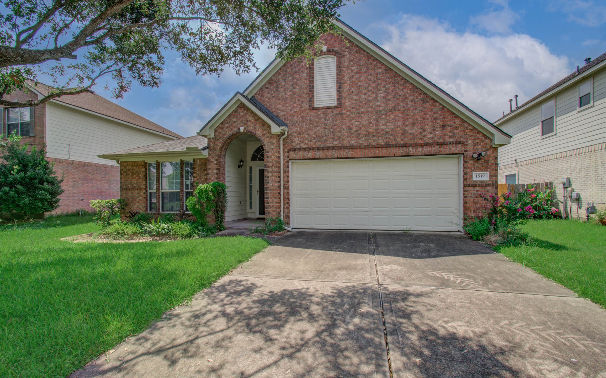 1519 Mustang Xing Property Photo 4