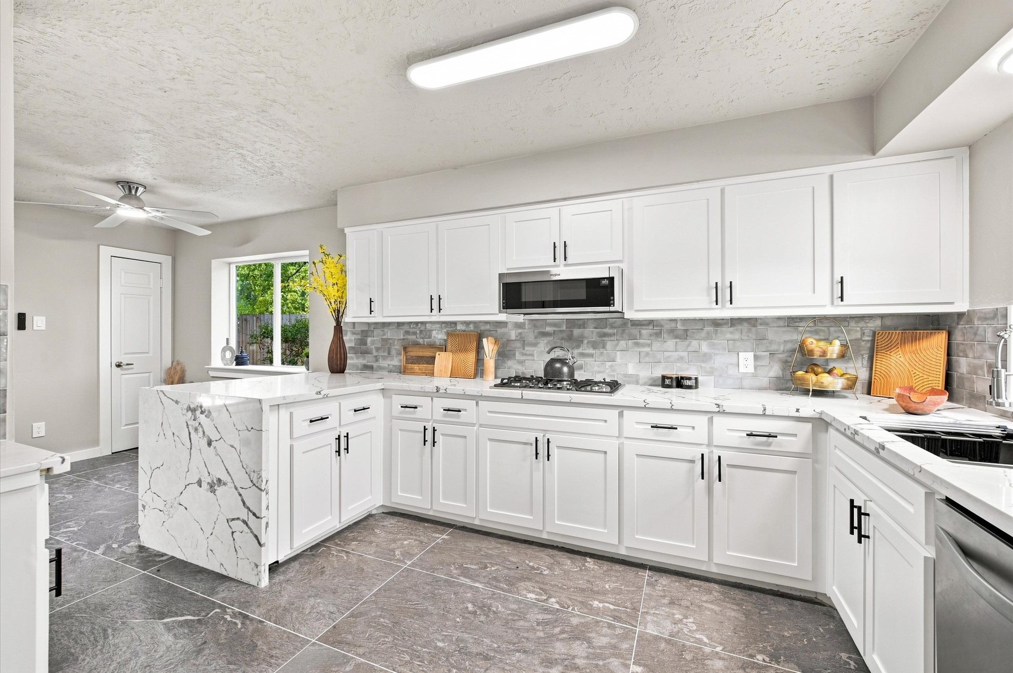 3538 Glenwood Springs Drive Property Photo 10