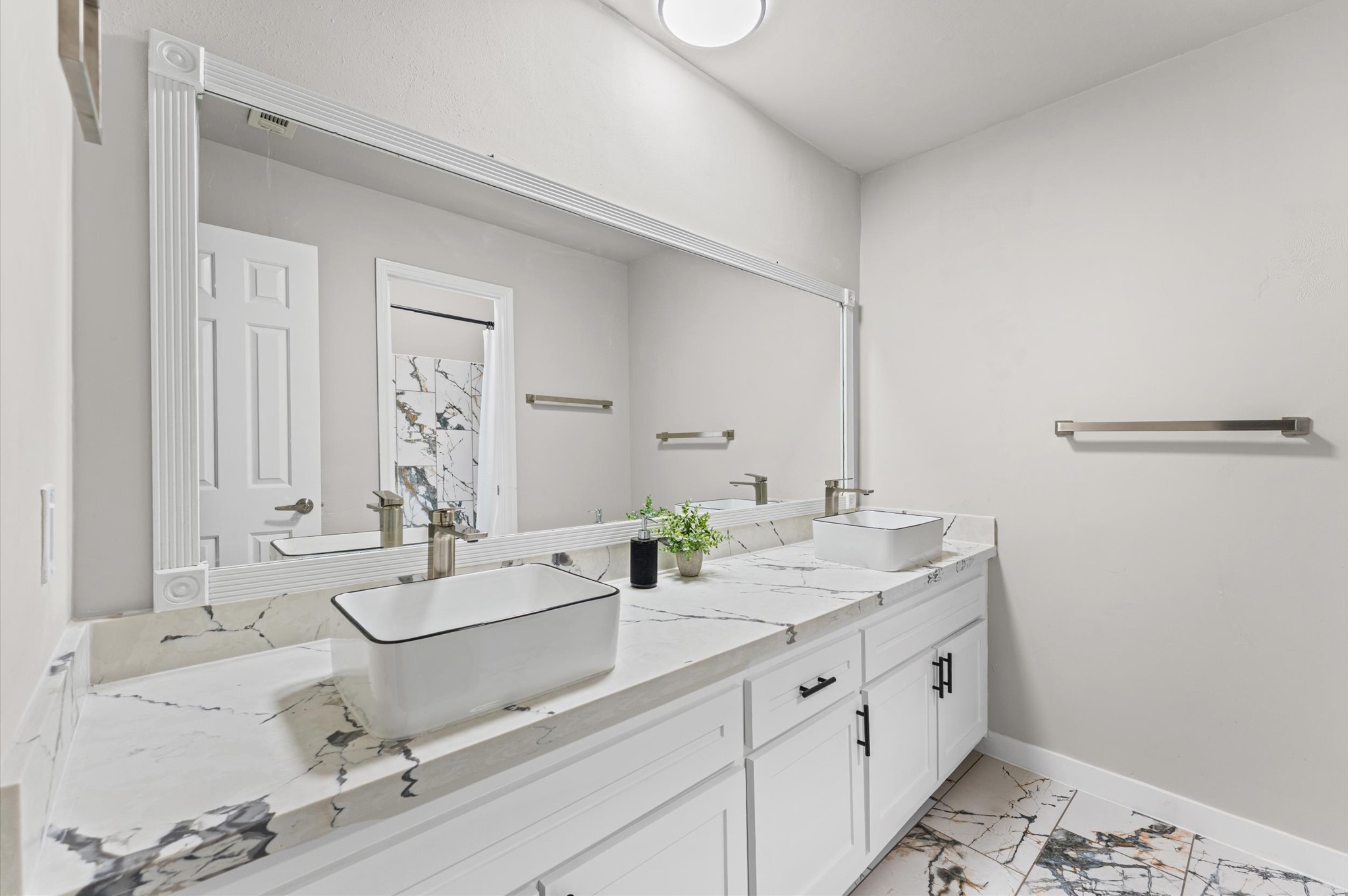 3538 Glenwood Springs Drive Property Photo 28