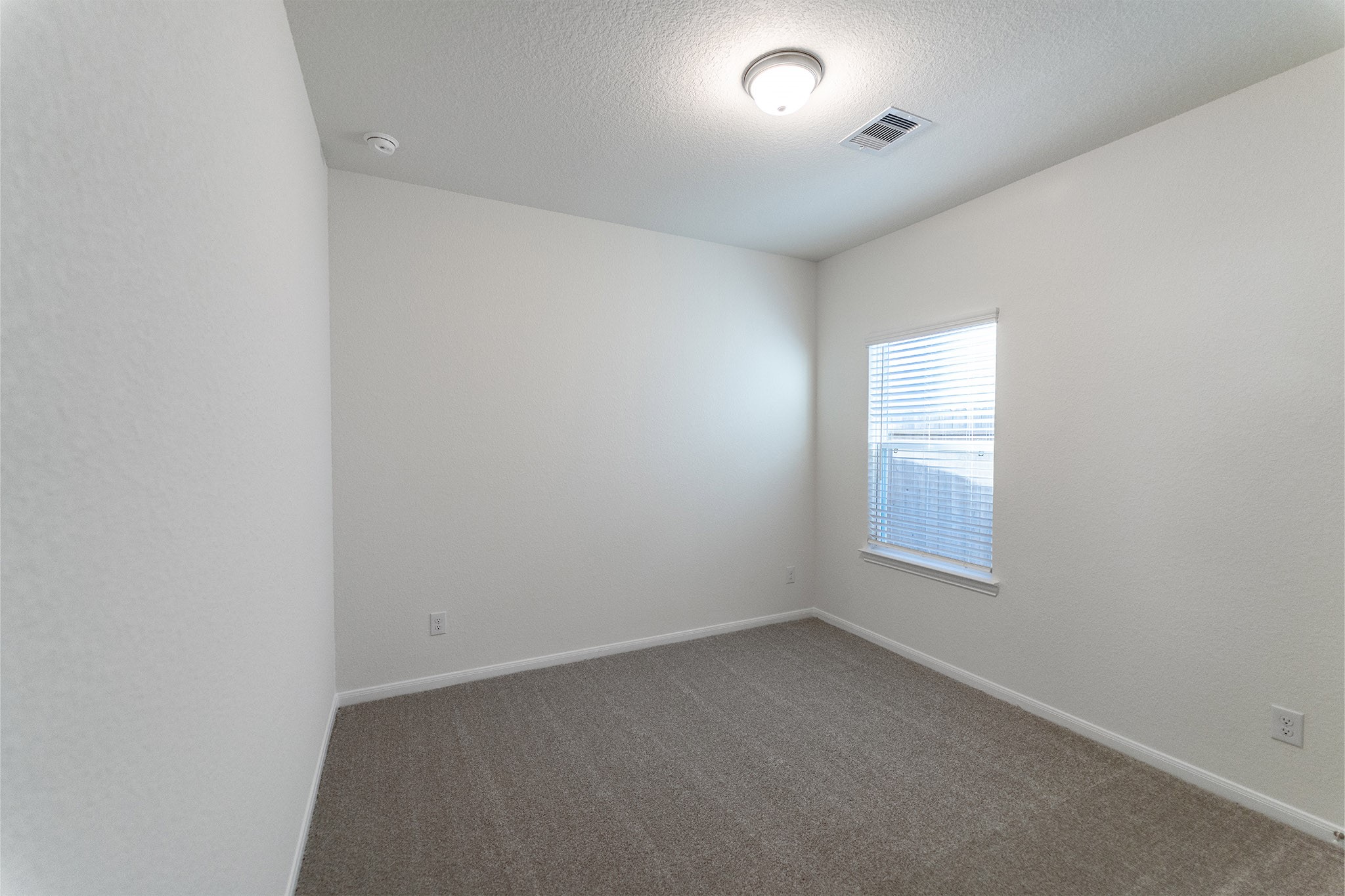 10638 Altitude Way Property Photo 6