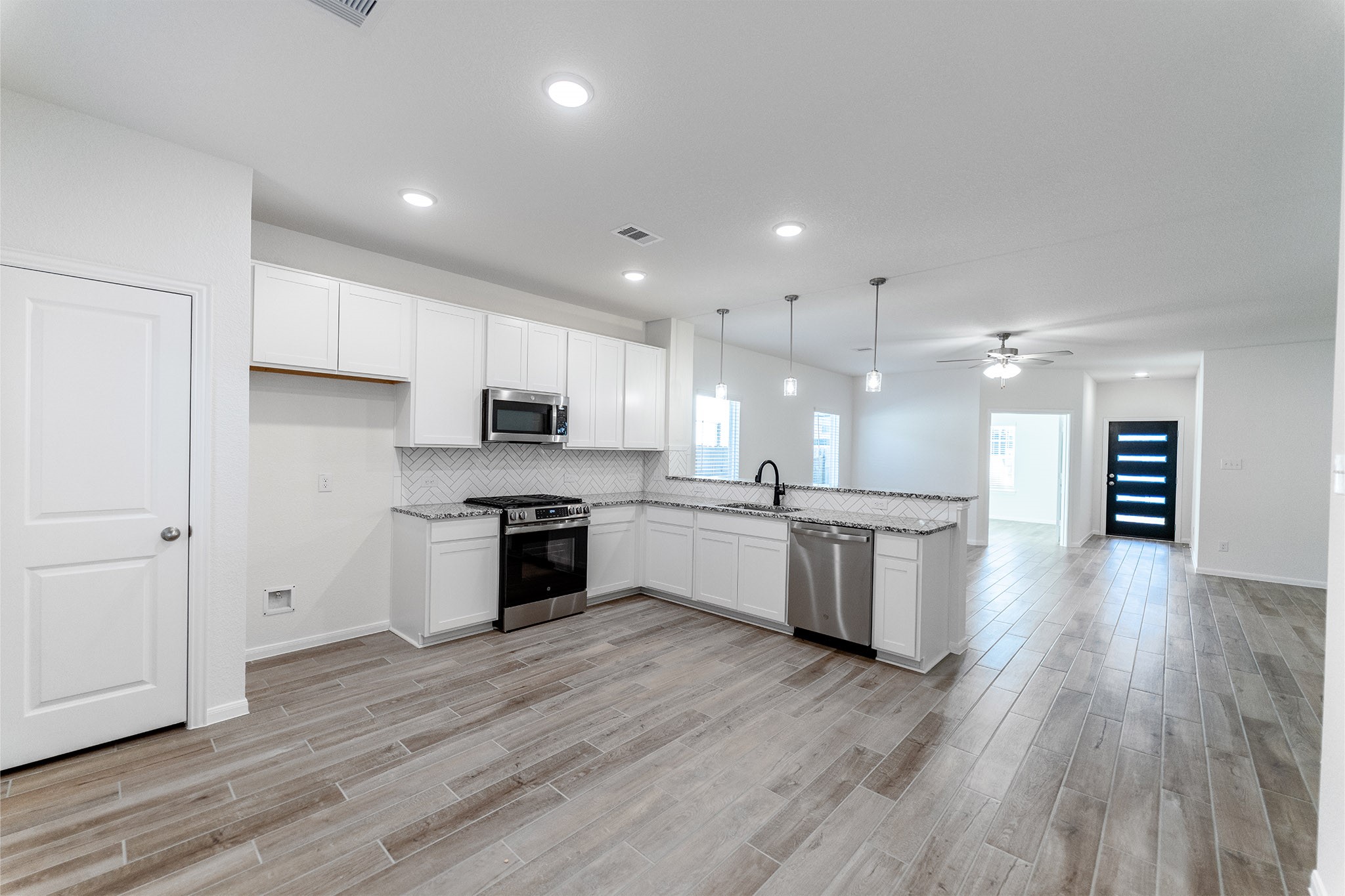 10638 Altitude Way Property Photo 11