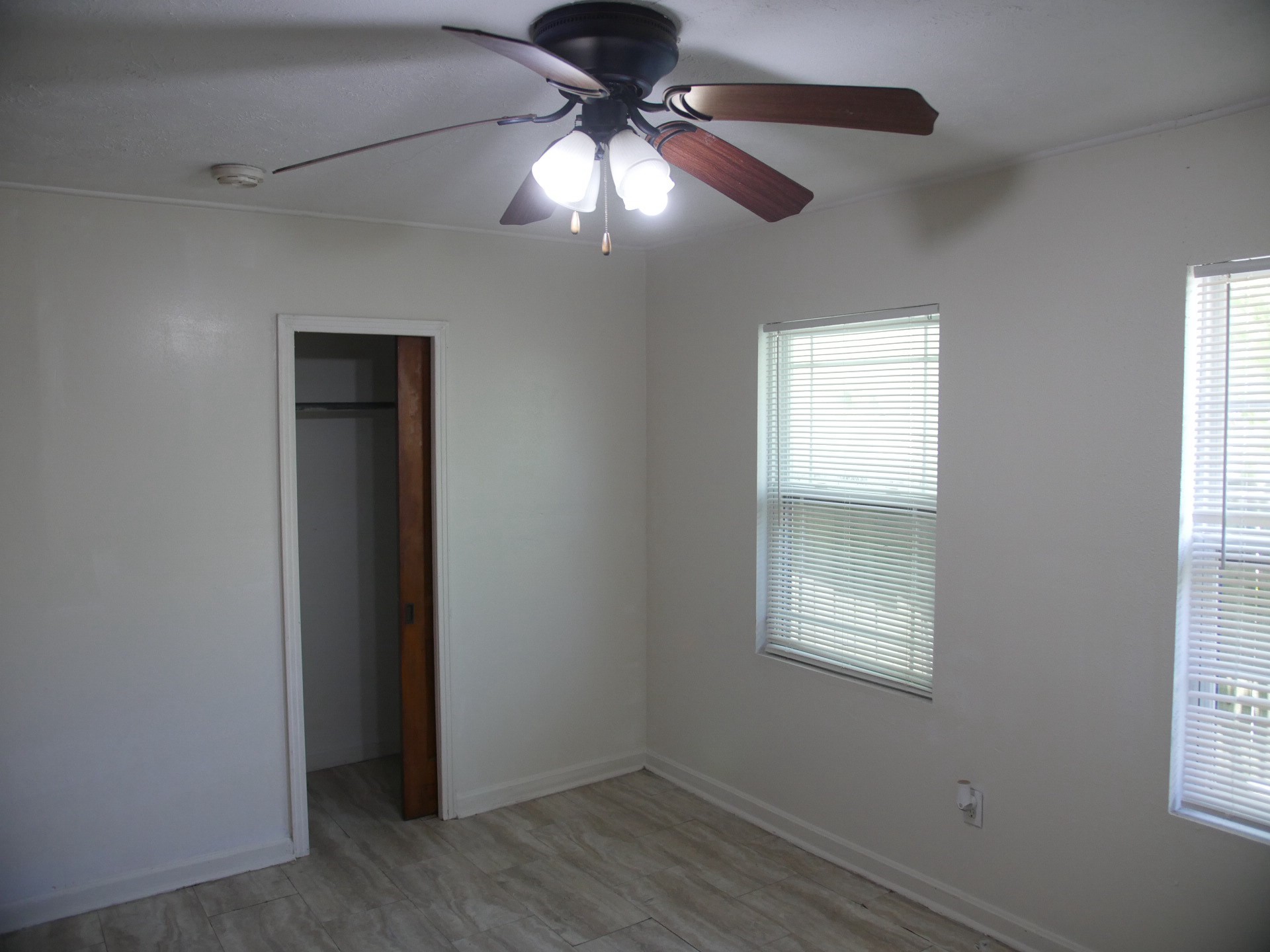 2610 Scott Street Property Photo 11
