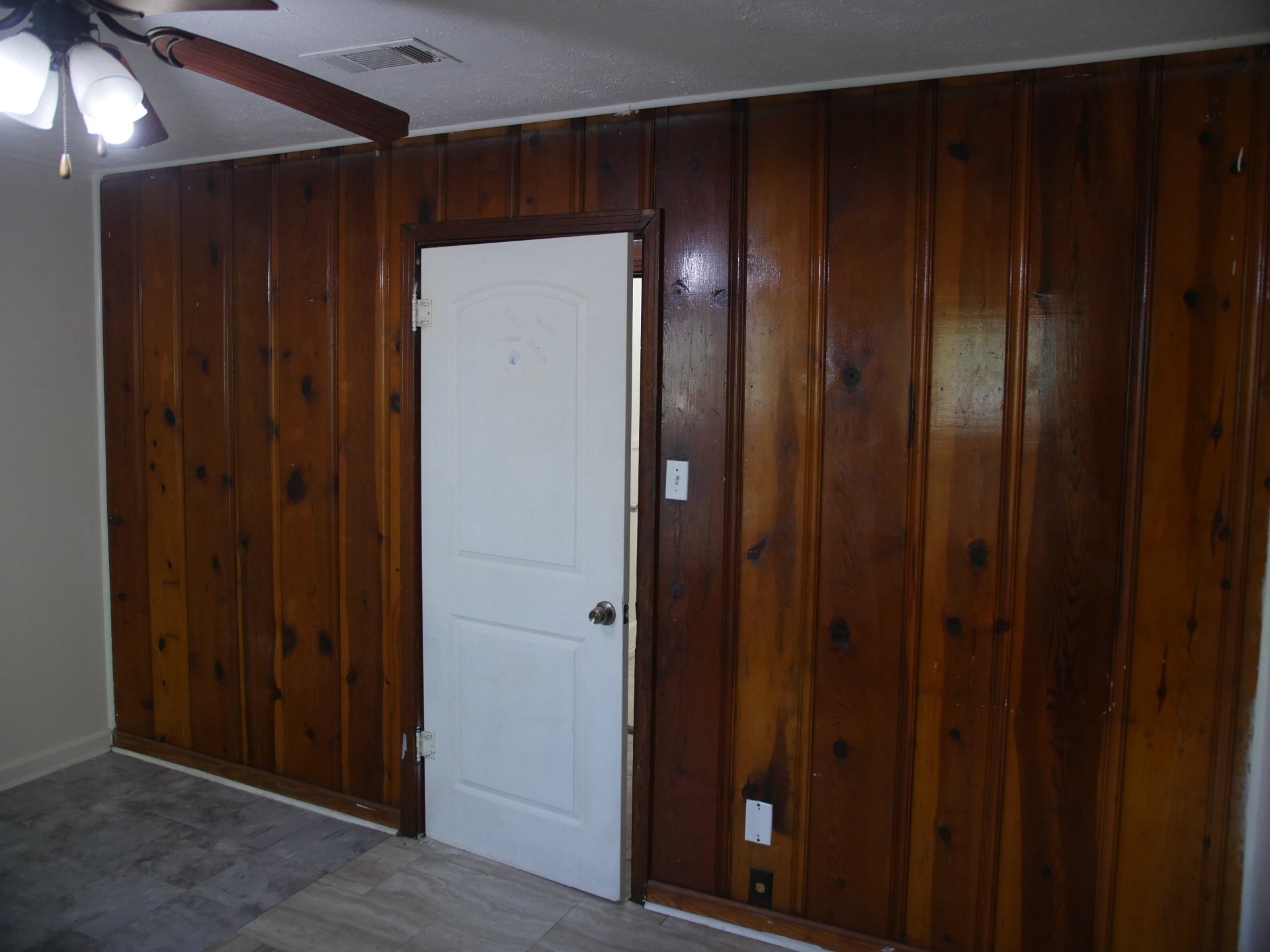 2610 Scott Street Property Photo 12
