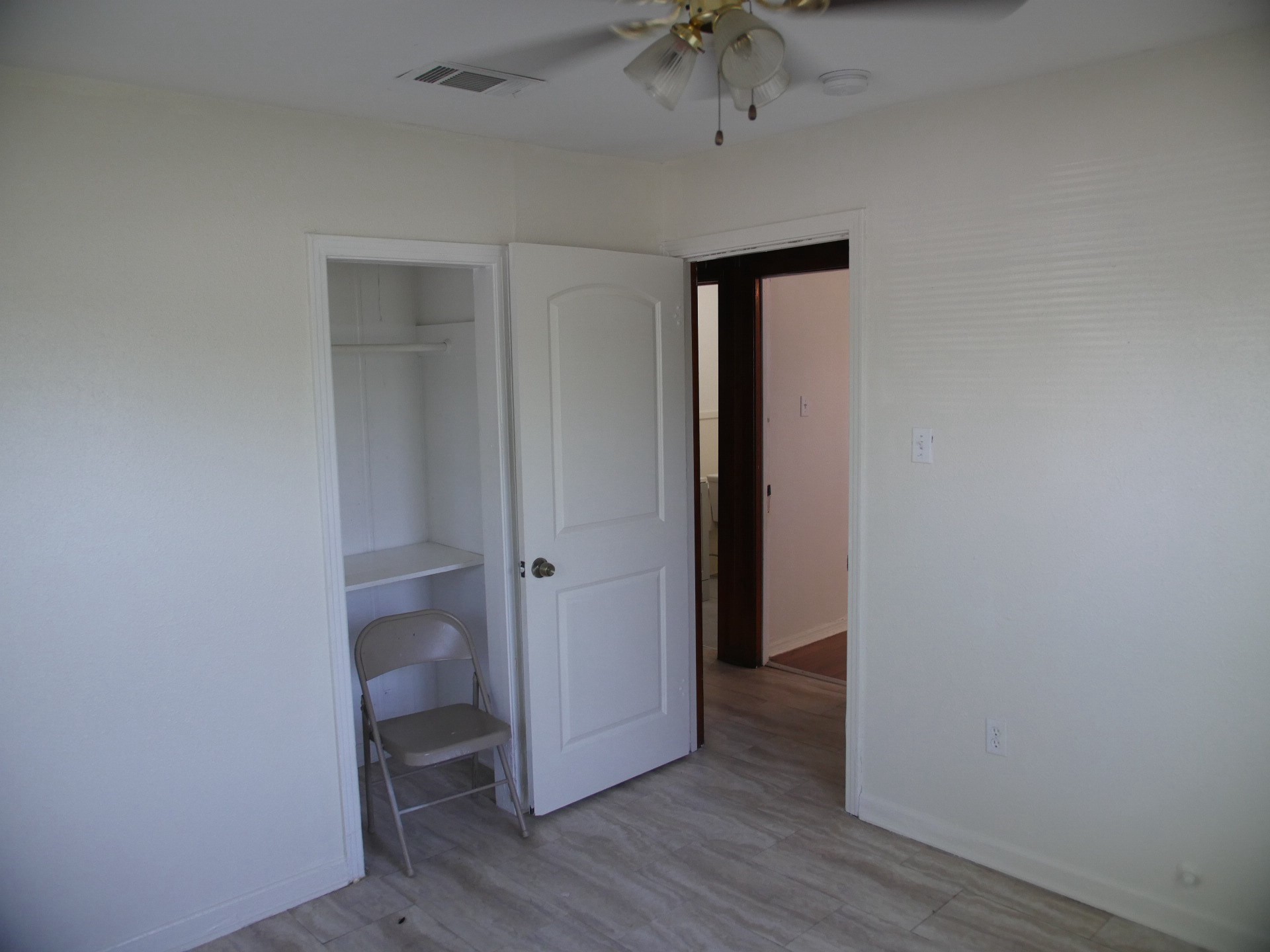 2610 Scott Street Property Photo 18