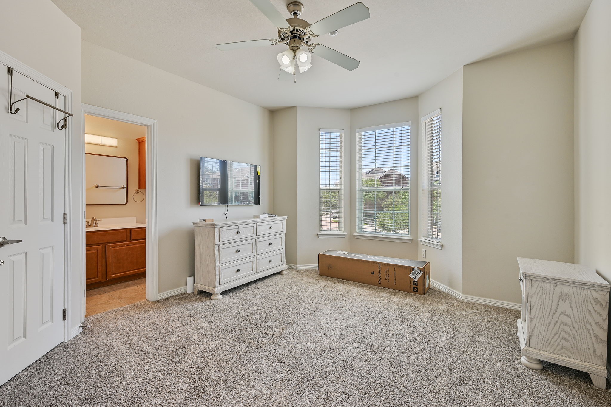305 Holleman Drive E 1702 Property Photo 16