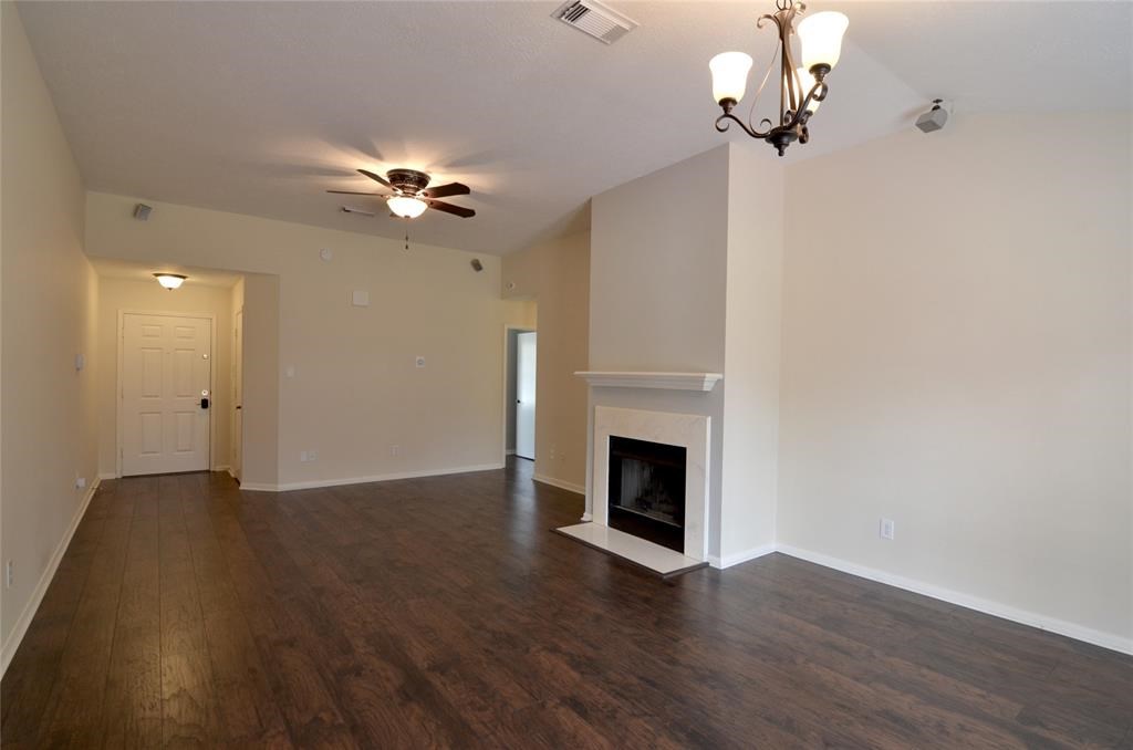 28926 Sedgefield Street Property Photo 4