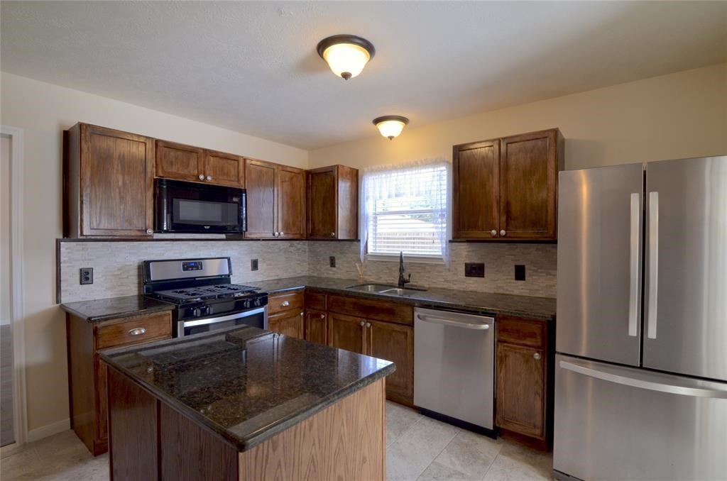 28926 Sedgefield Street Property Photo 8