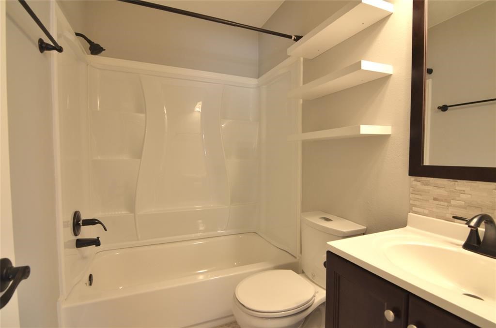 28926 Sedgefield Street Property Photo 14