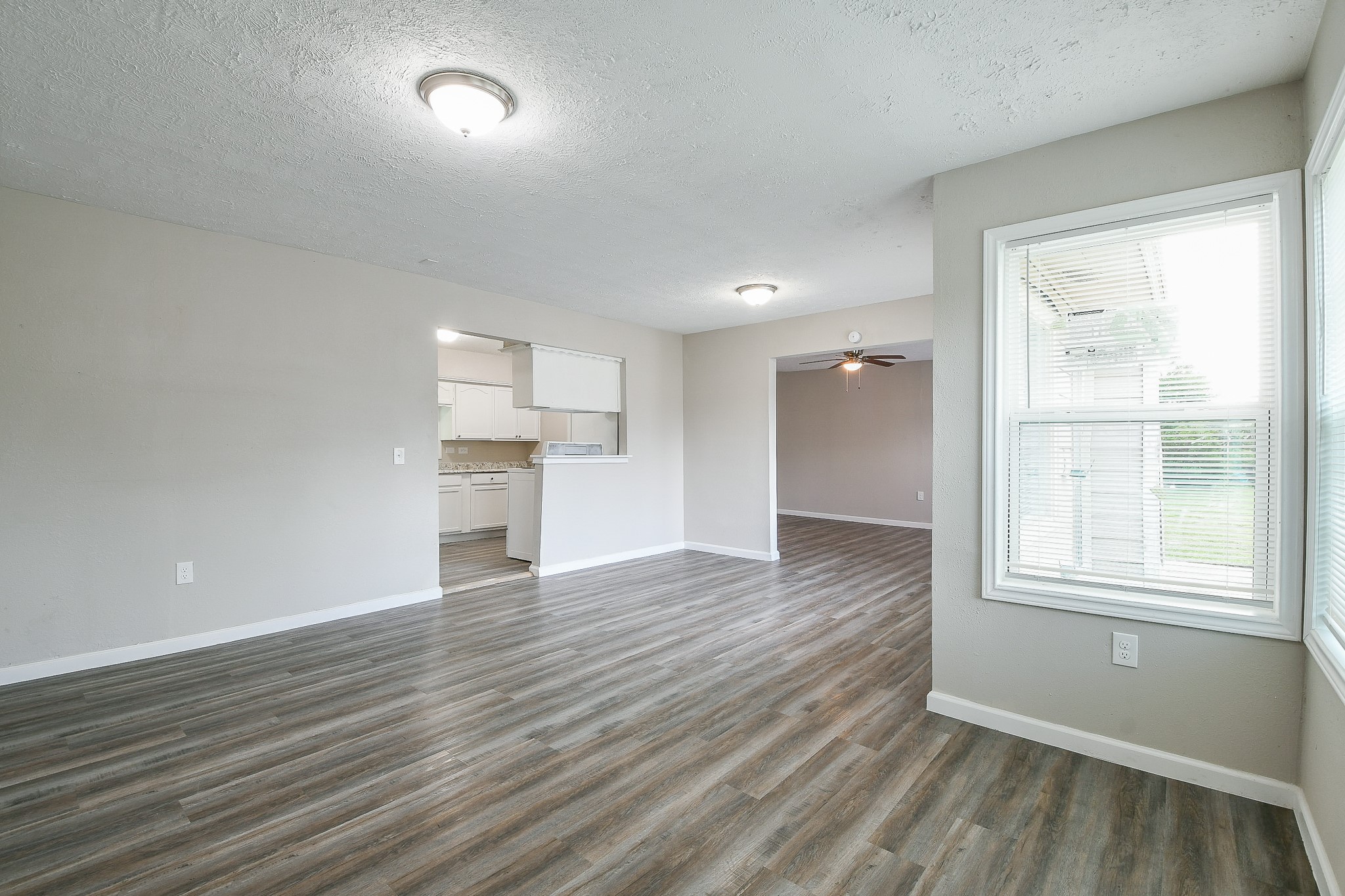 319 Rustic Drive Property Photo 6