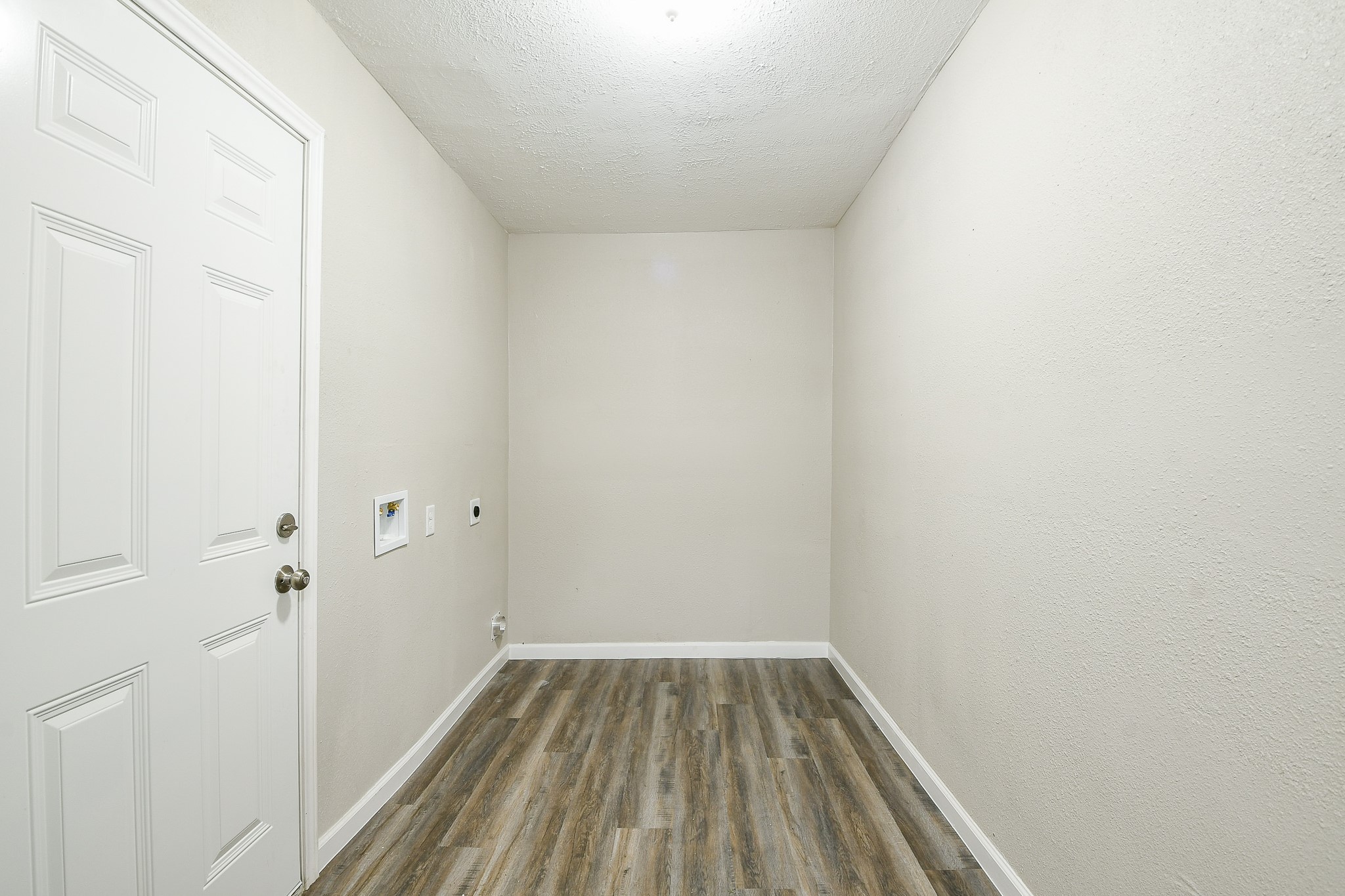 319 Rustic Drive Property Photo 12