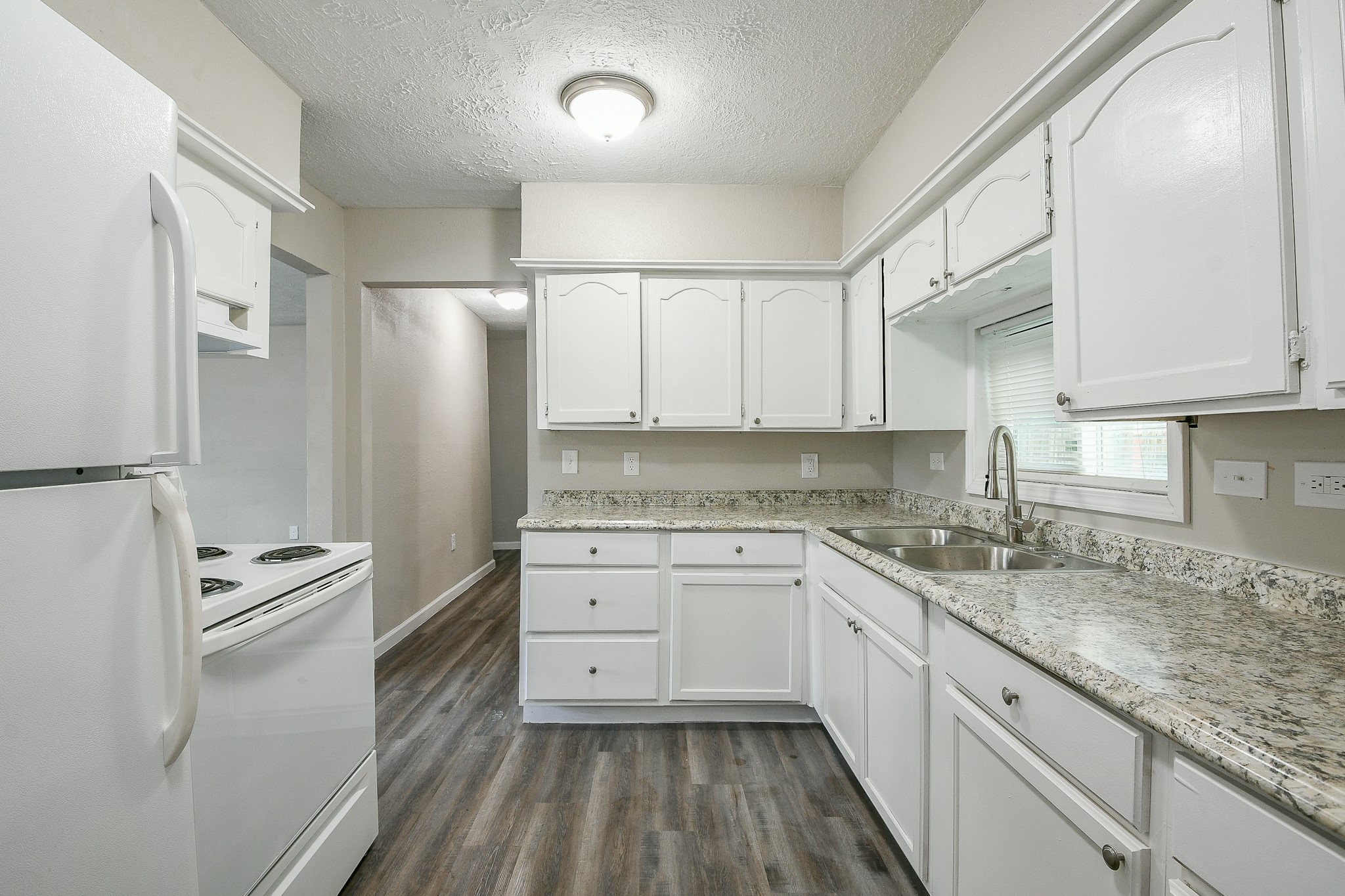 319 Rustic Drive Property Photo 14