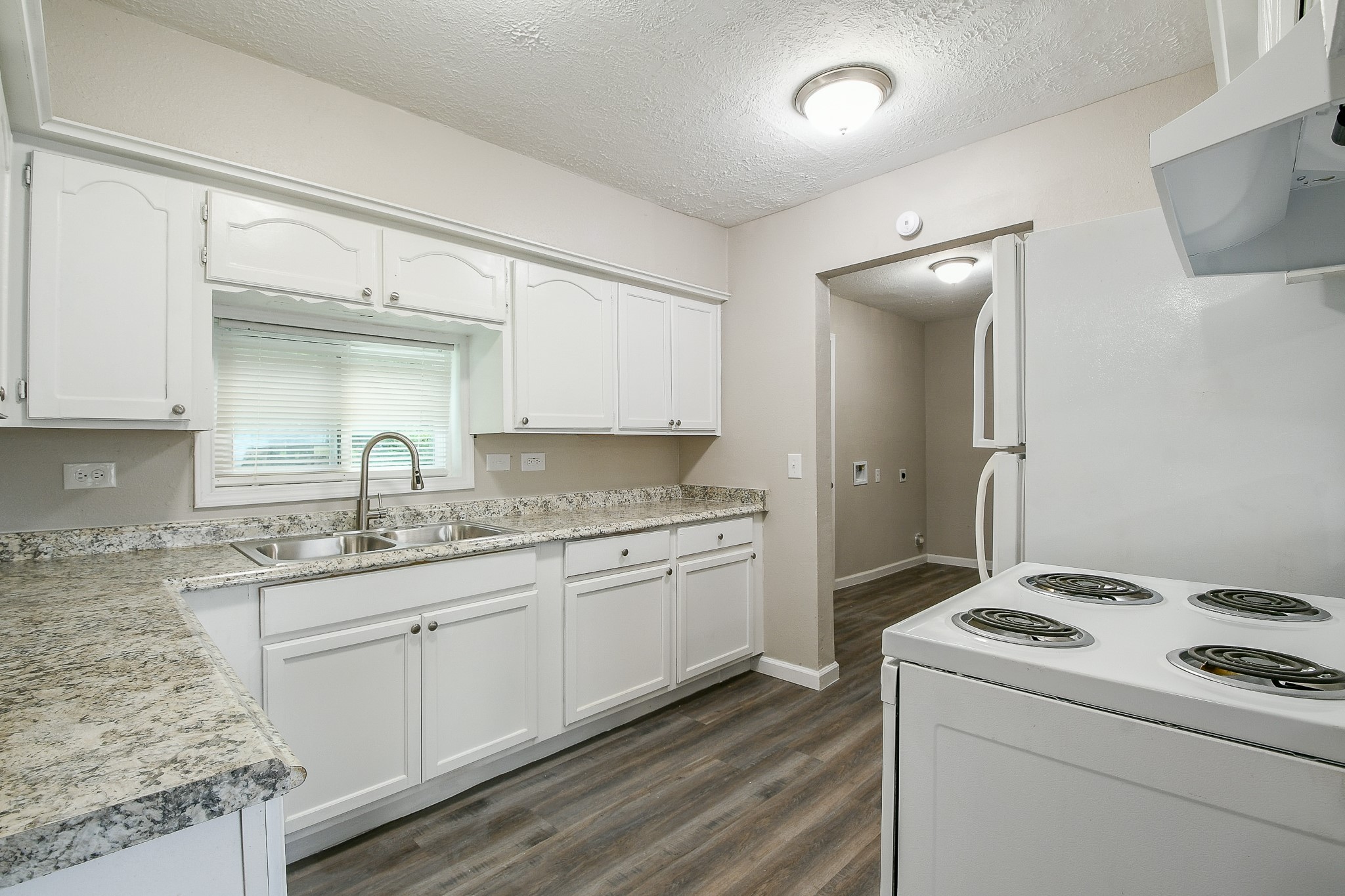 319 Rustic Drive Property Photo 15