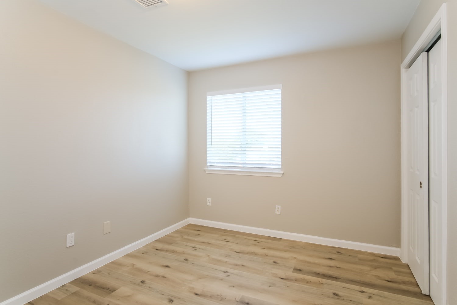 17801 Powder Creek Drive Property Photo 10