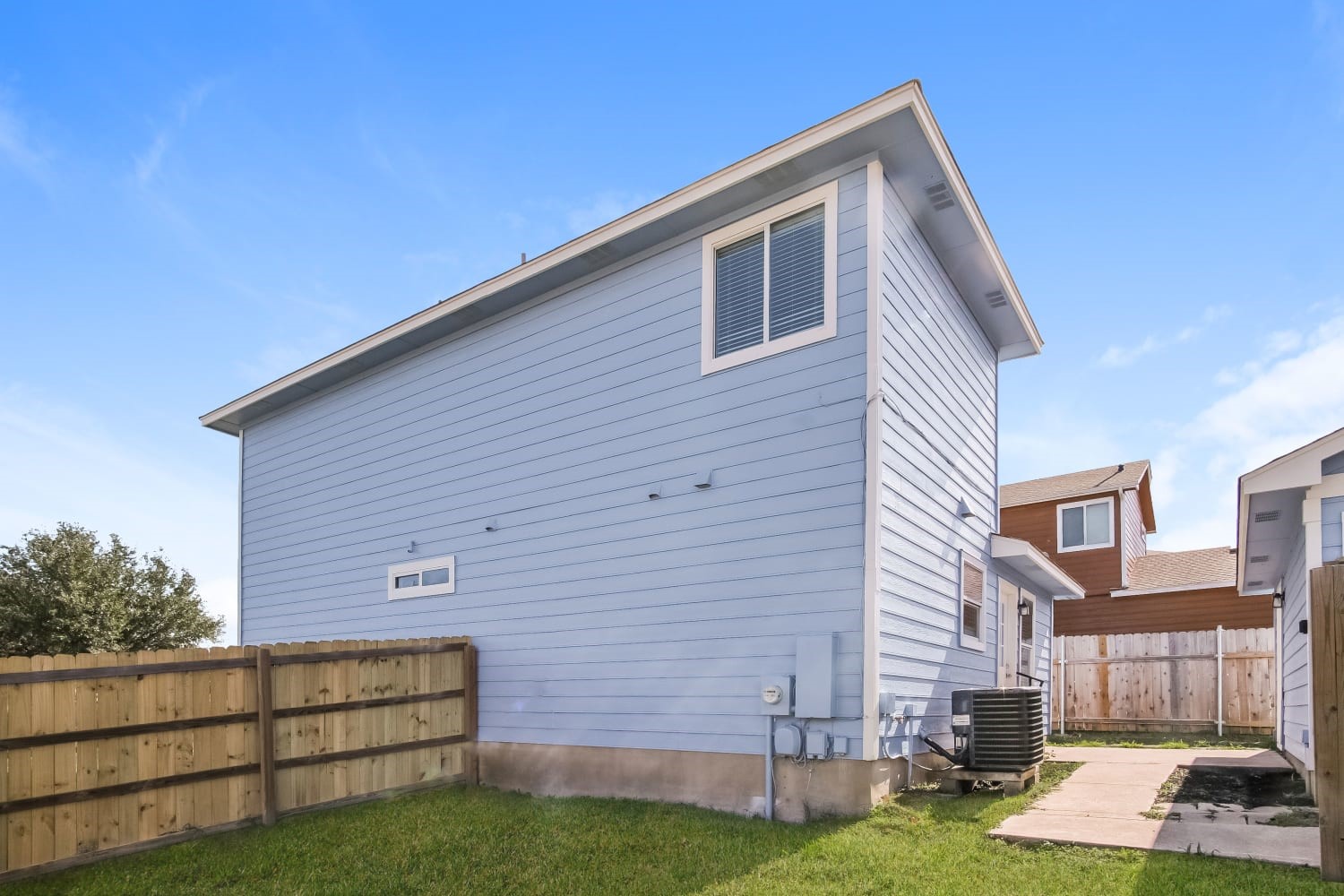 17801 Powder Creek Drive Property Photo 14