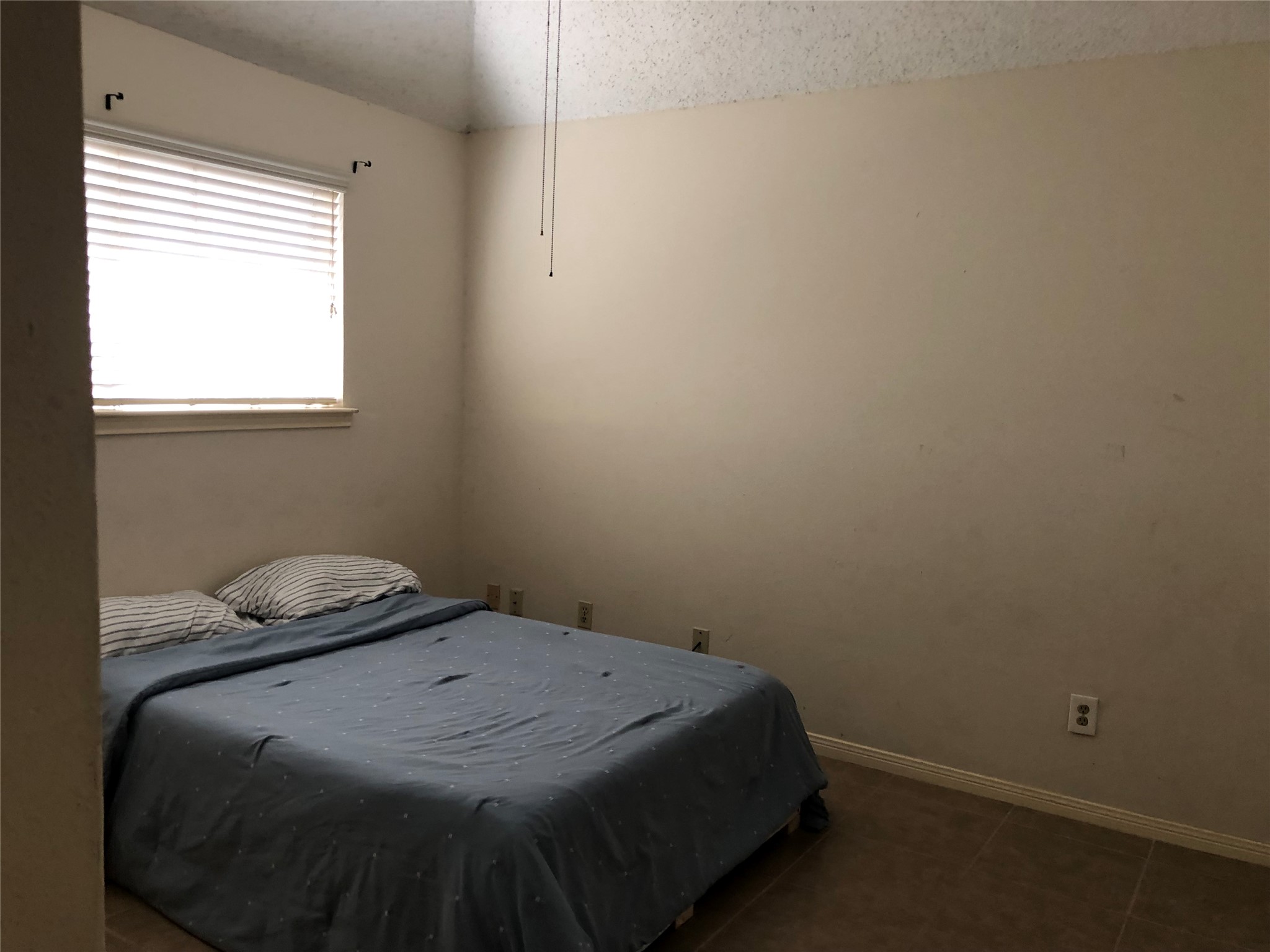 8715 Lawncliff Lane Property Photo 14