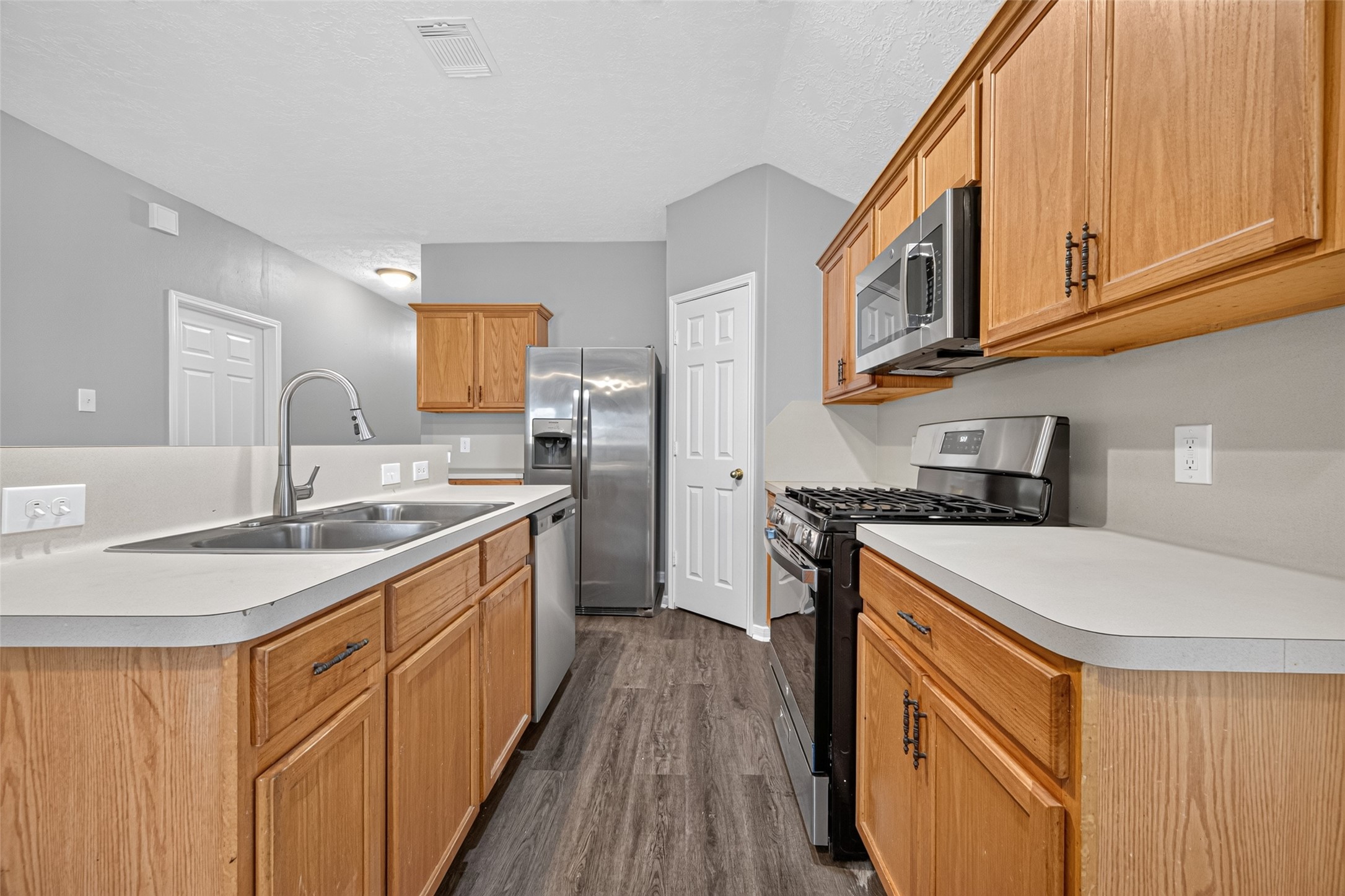 8010 Indian Desert Drive Property Photo 6