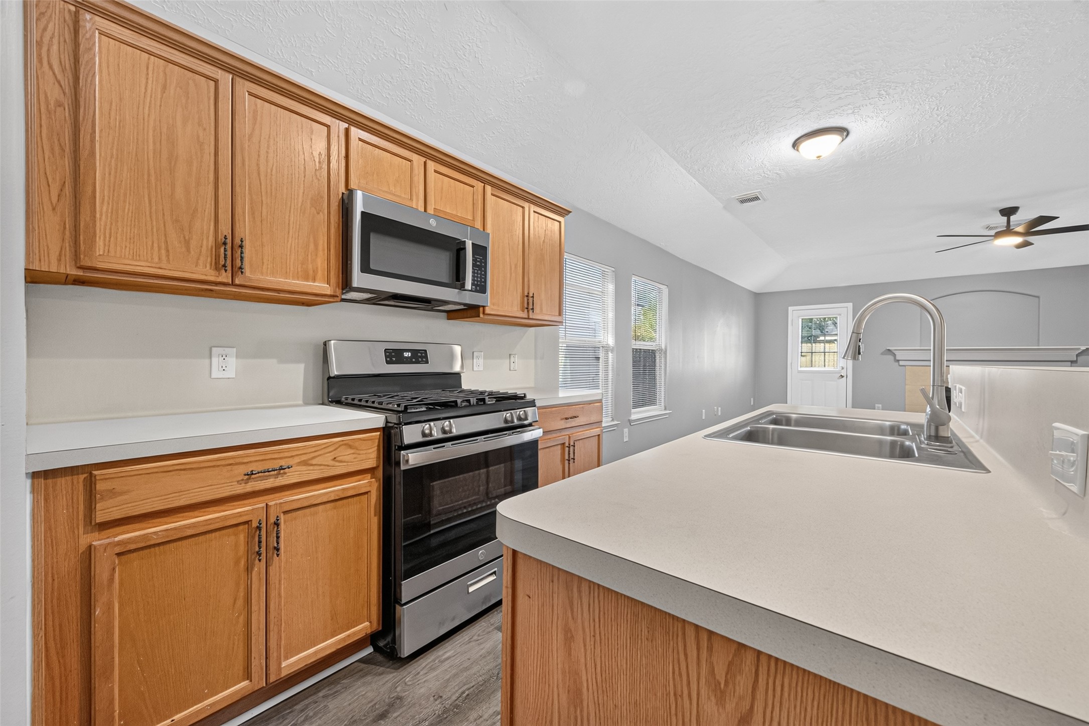 8010 Indian Desert Drive Property Photo 10