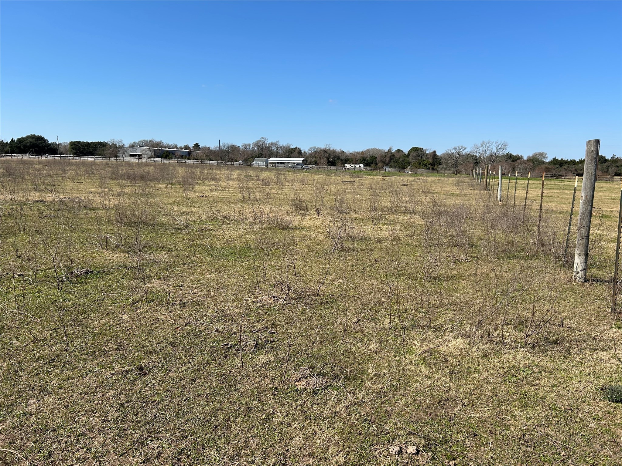 300 Fremont Lane Property Photo 4