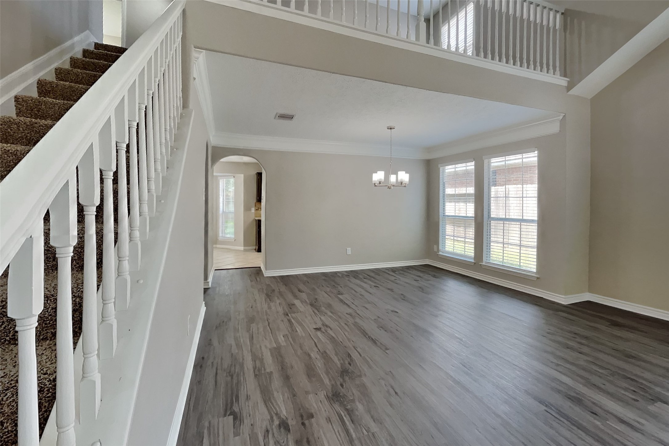 1211 Atlanta Drive Property Photo 2