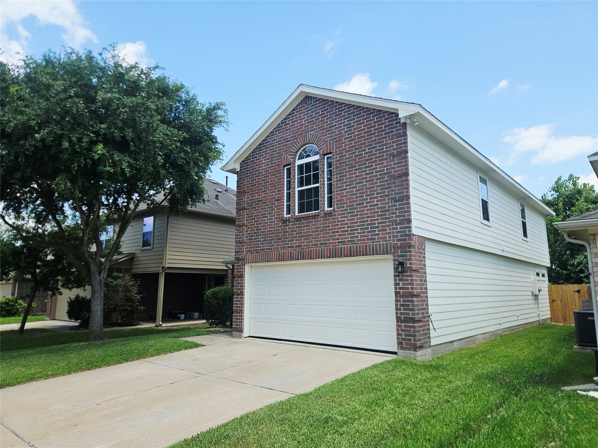 4227 Richmeadow Drive Property Photo 4