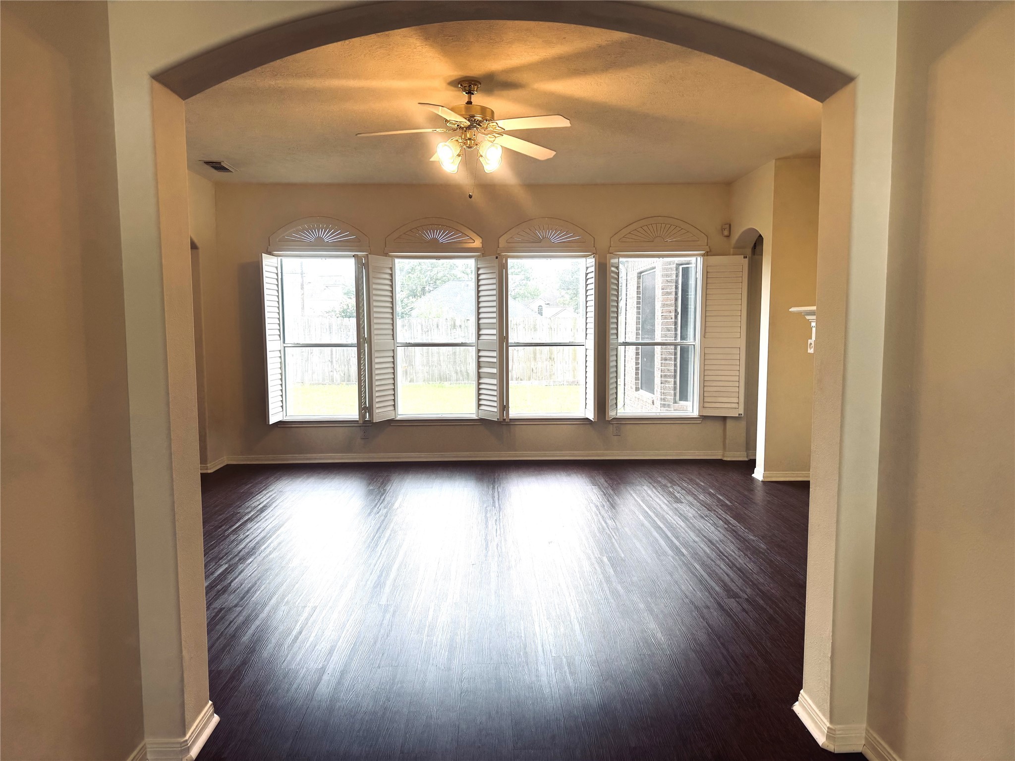 3623 Pine Valley Drive Property Photo 7