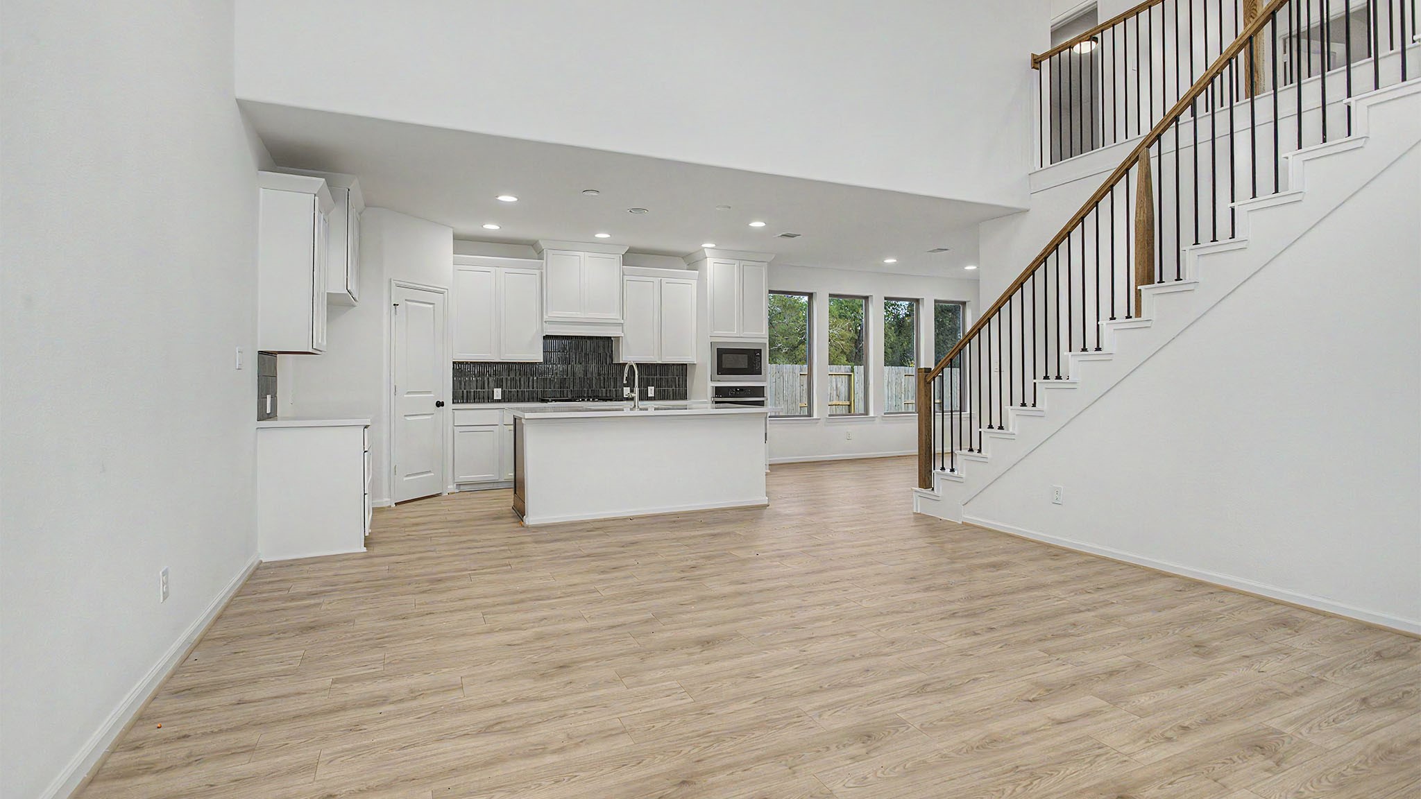 10303 Melida Dawn Way Property Photo 2