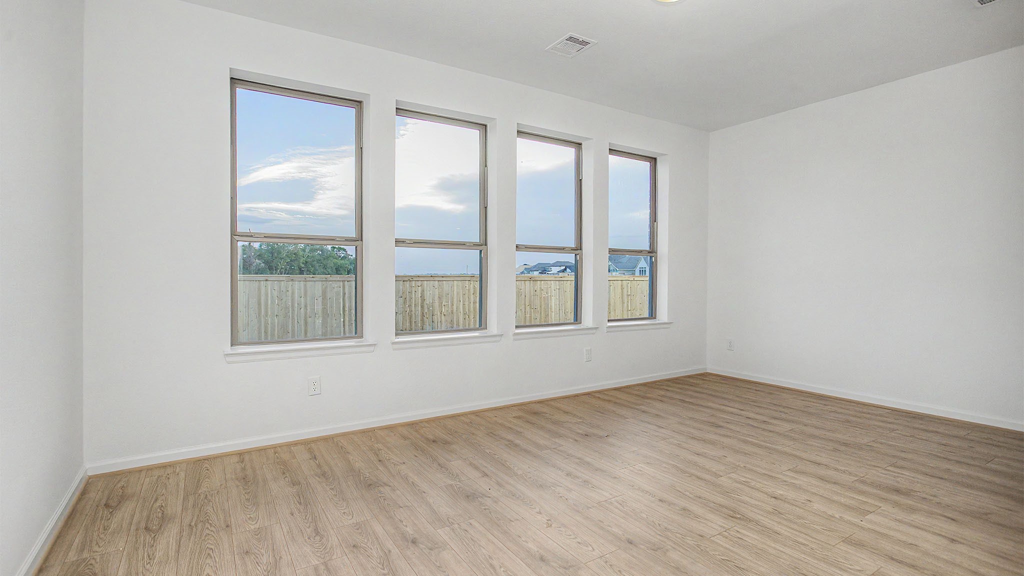 10303 Melida Dawn Way Property Photo 7