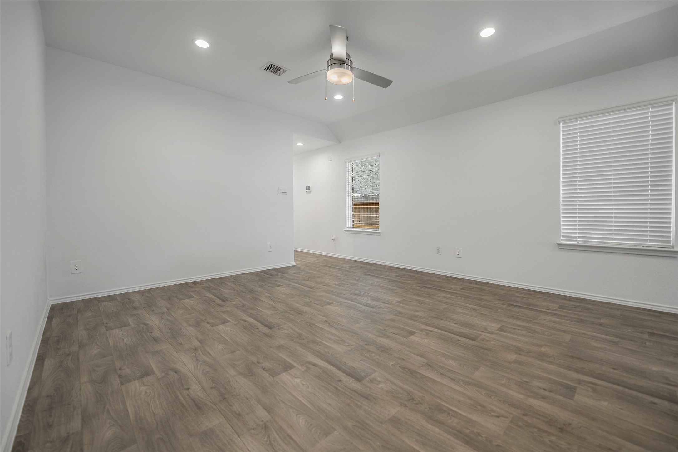 22247 Palladium Drive Property Photo 9