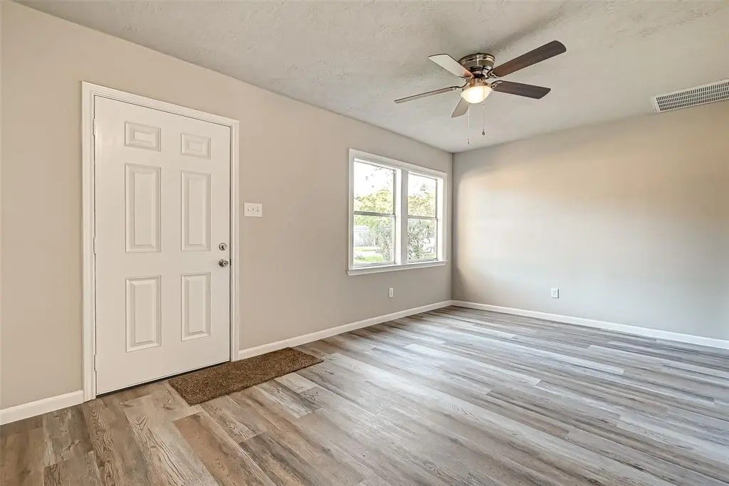 515 Bluebonnet Drive Property Photo 6
