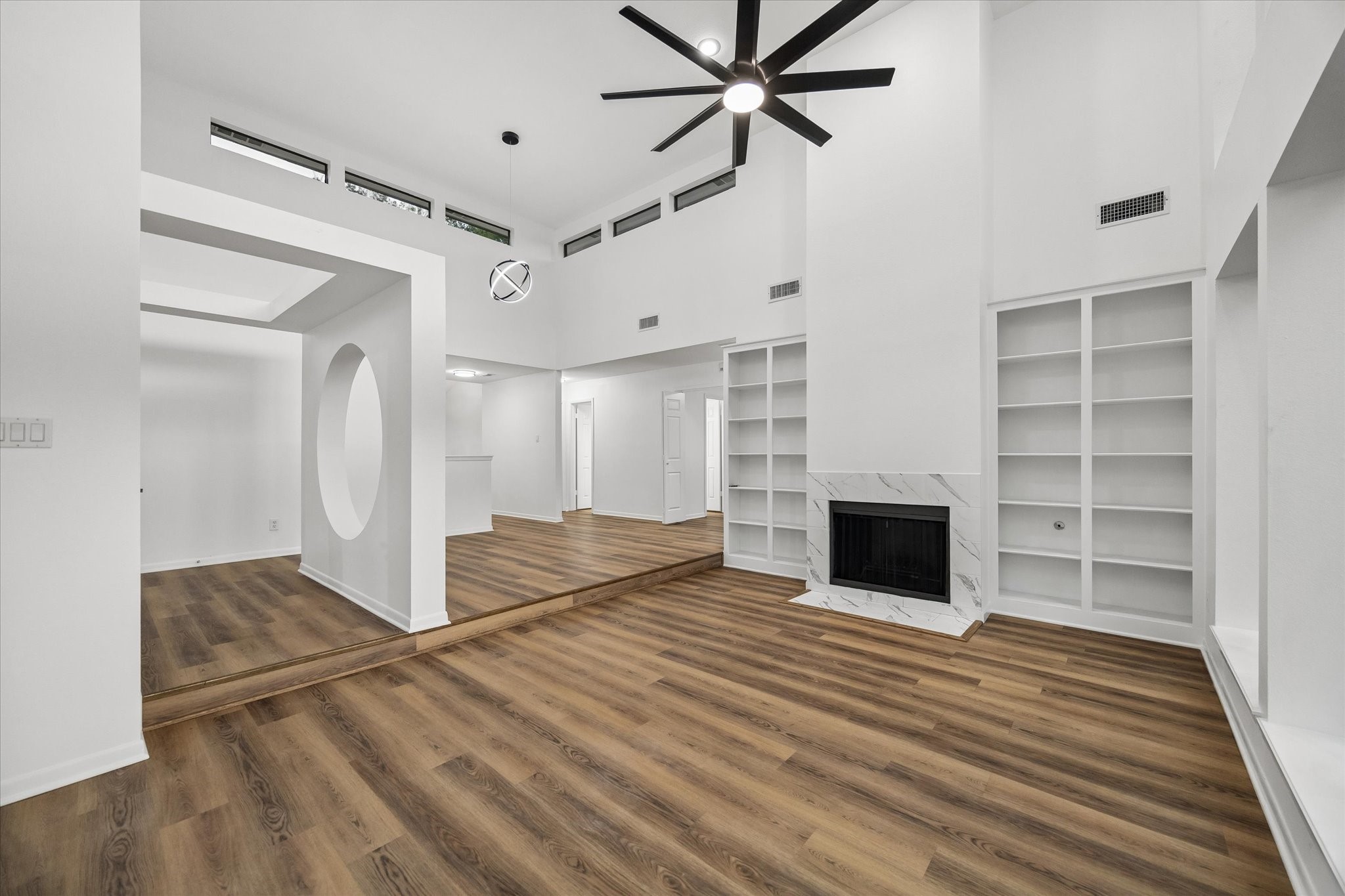 14718 Cedar Isle Drive Property Photo 3