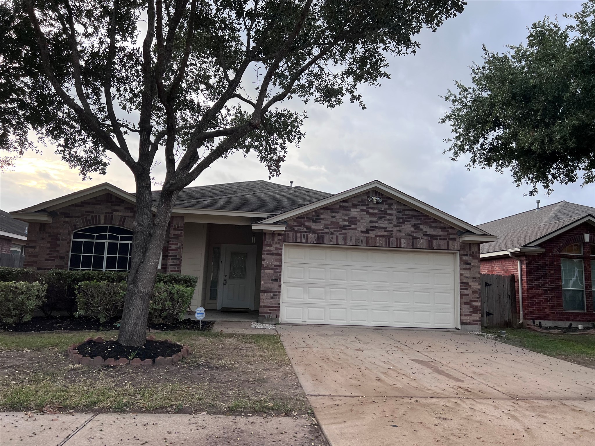 5911 Llano Creek Drive Property Photo 1
