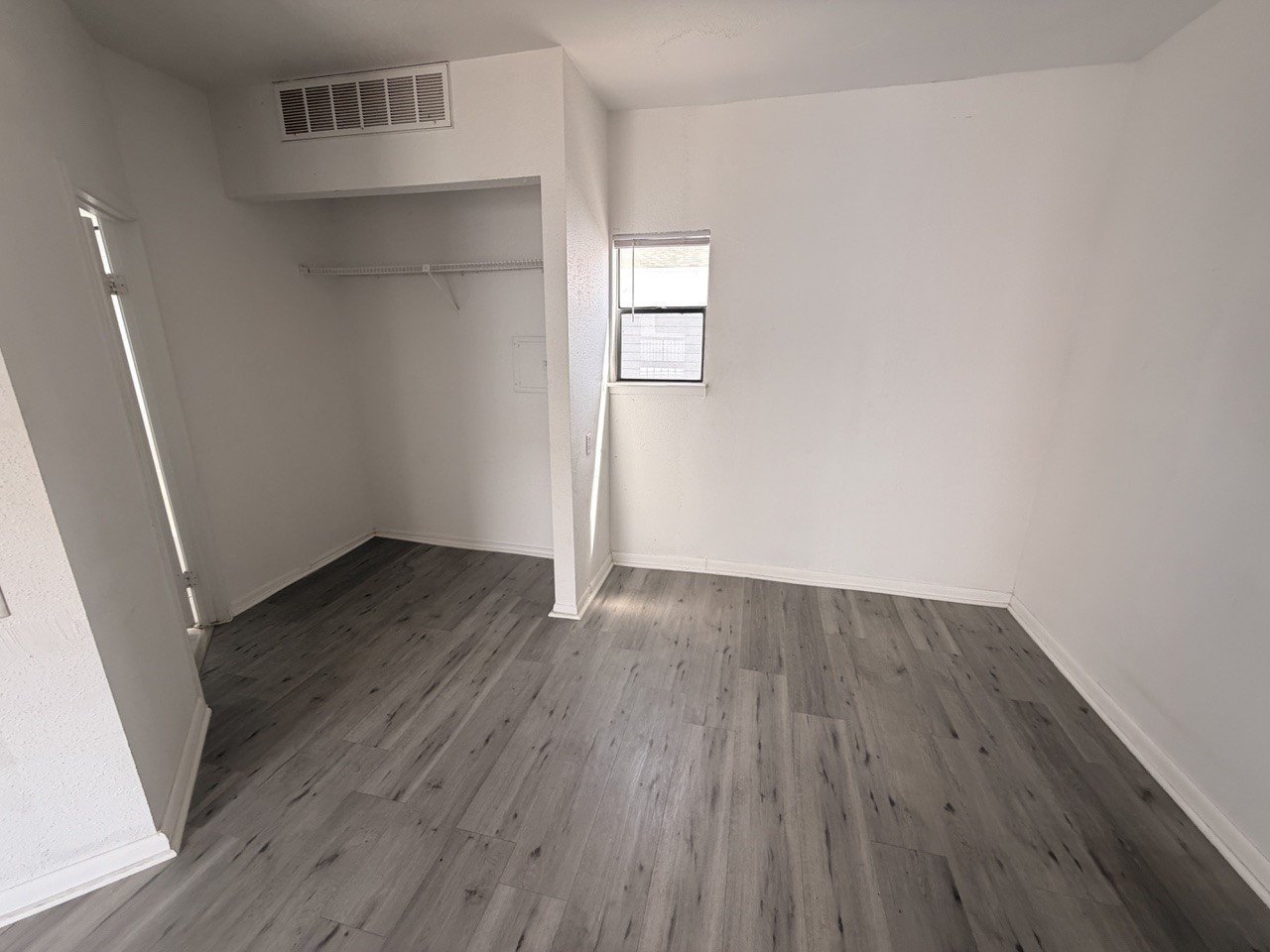 7901 Cambridge Street 30 Property Photo 4