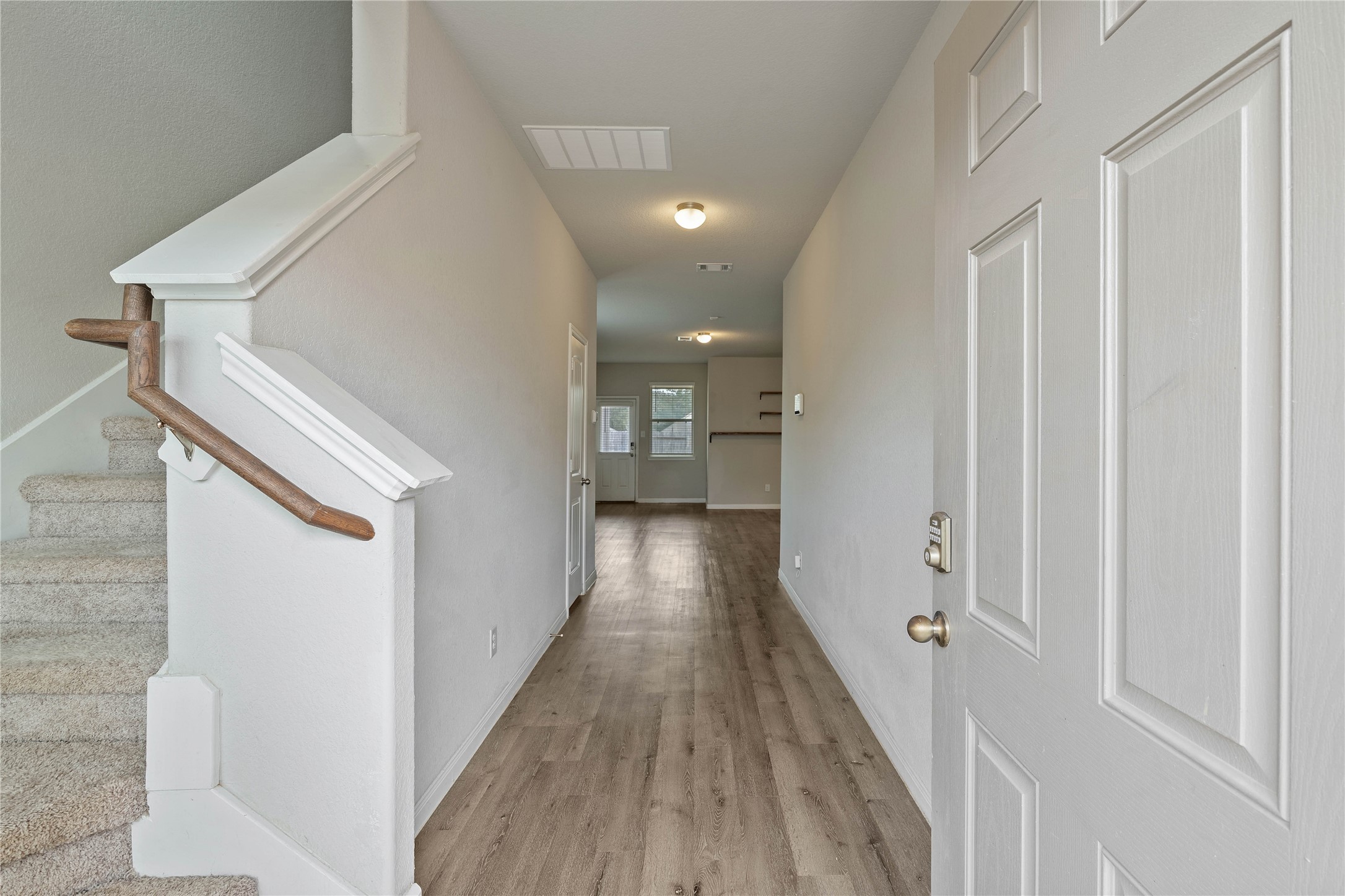 2205 Angie Kaye Drive Property Photo 6