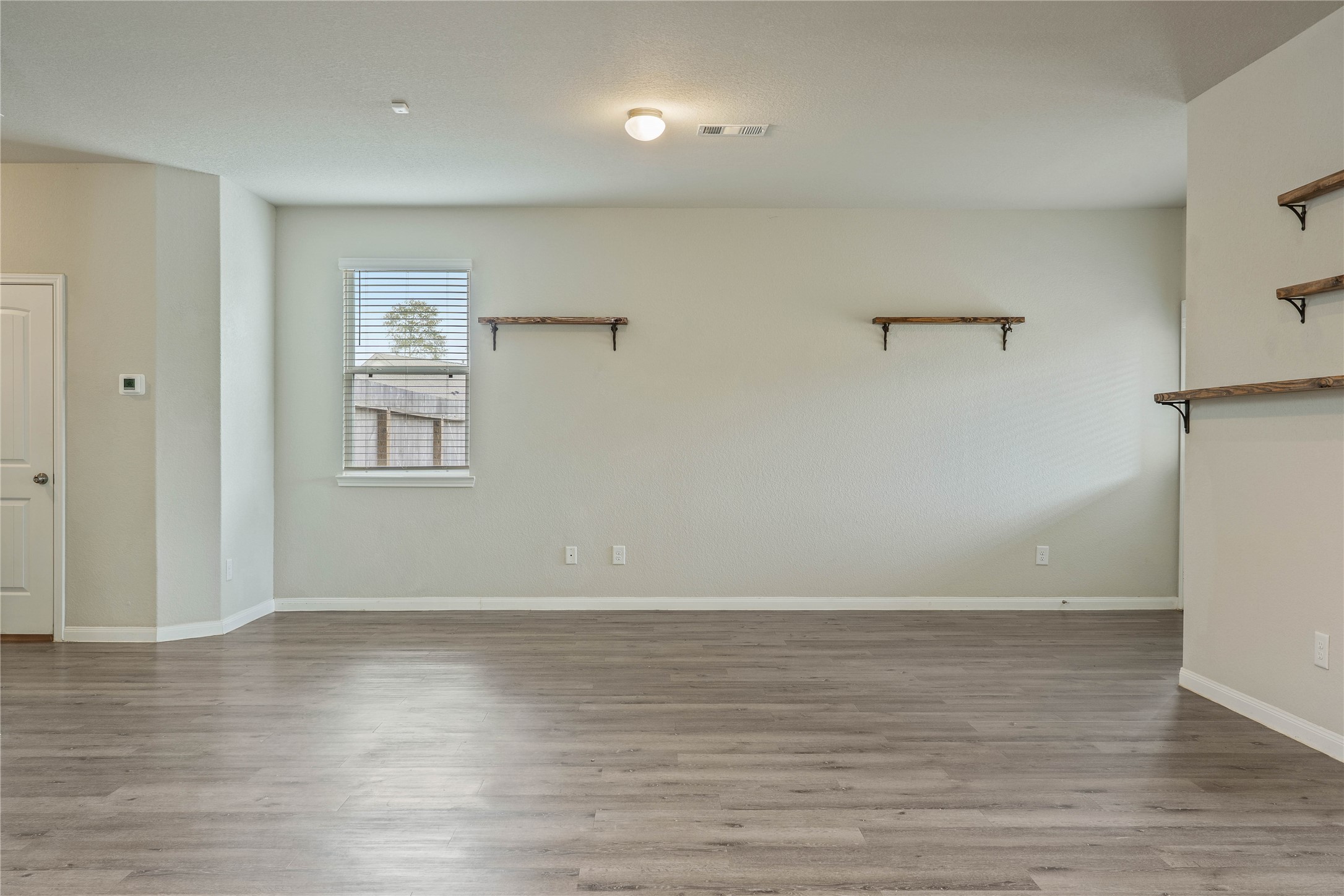 2205 Angie Kaye Drive Property Photo 11