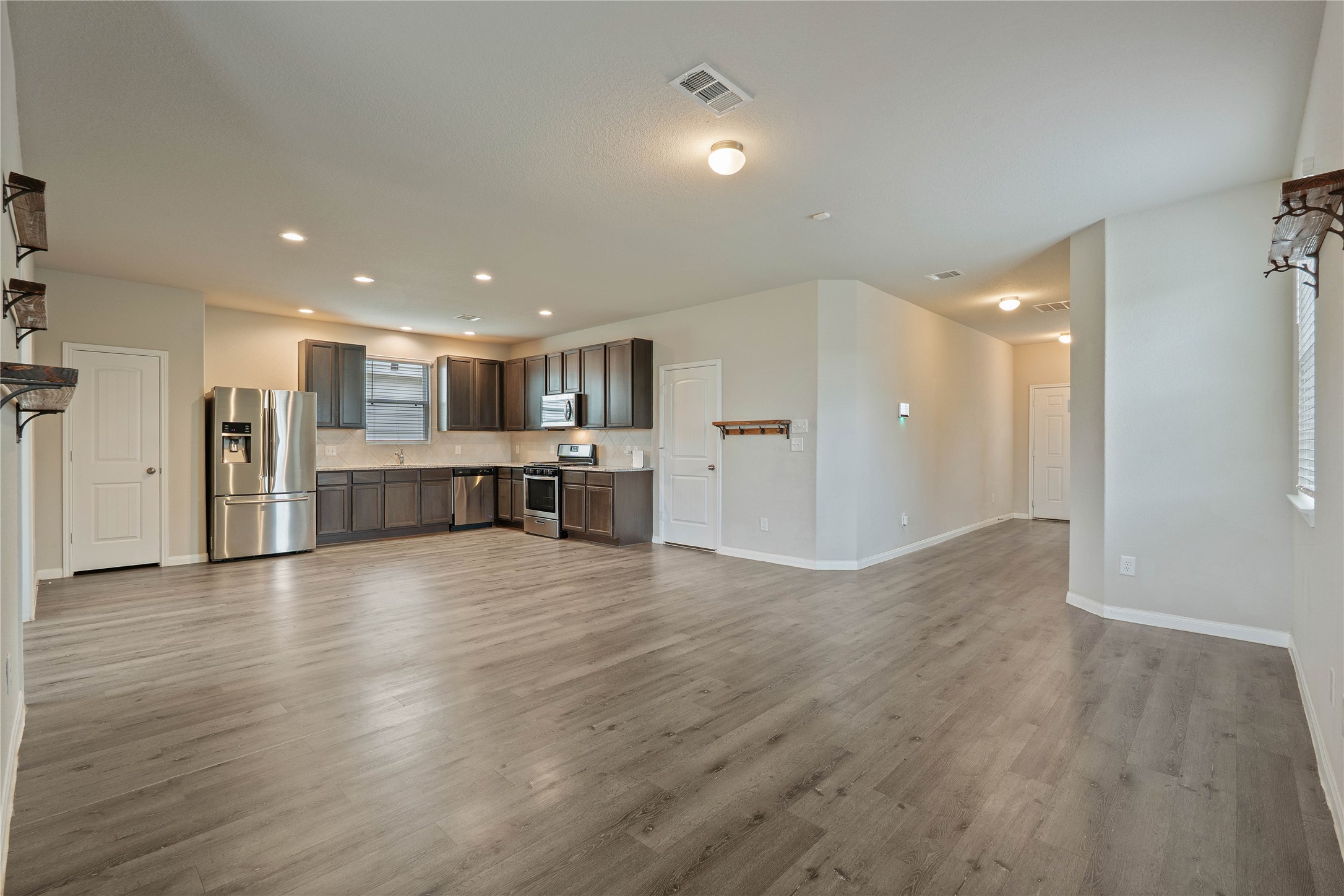 2205 Angie Kaye Drive Property Photo 14