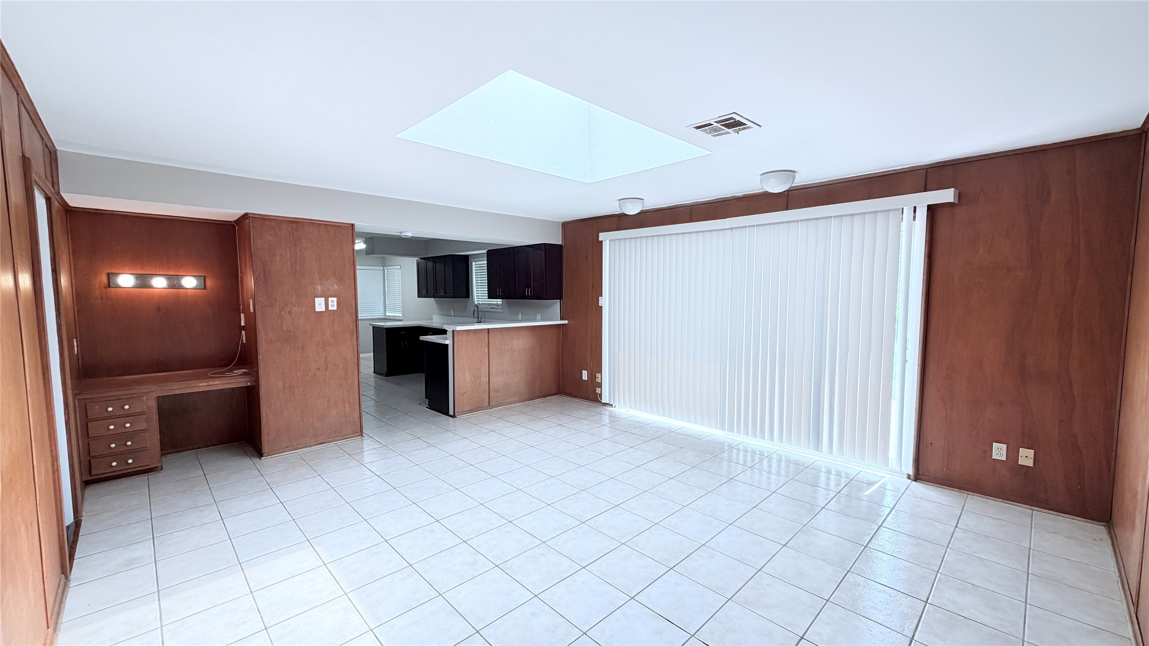 11119 Atwell Drive Property Photo 6