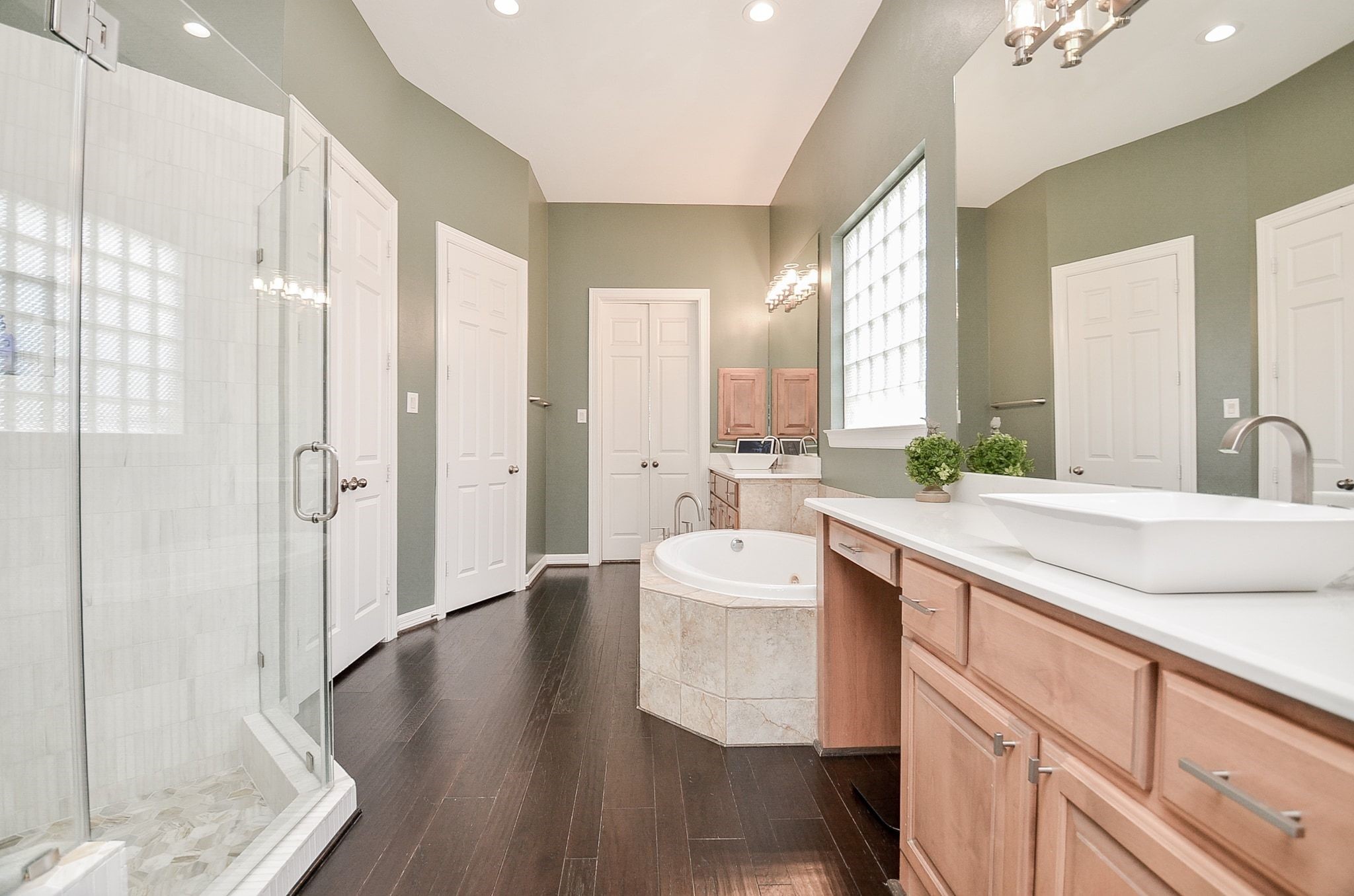 2015 Shadow Bend Drive Property Photo 32