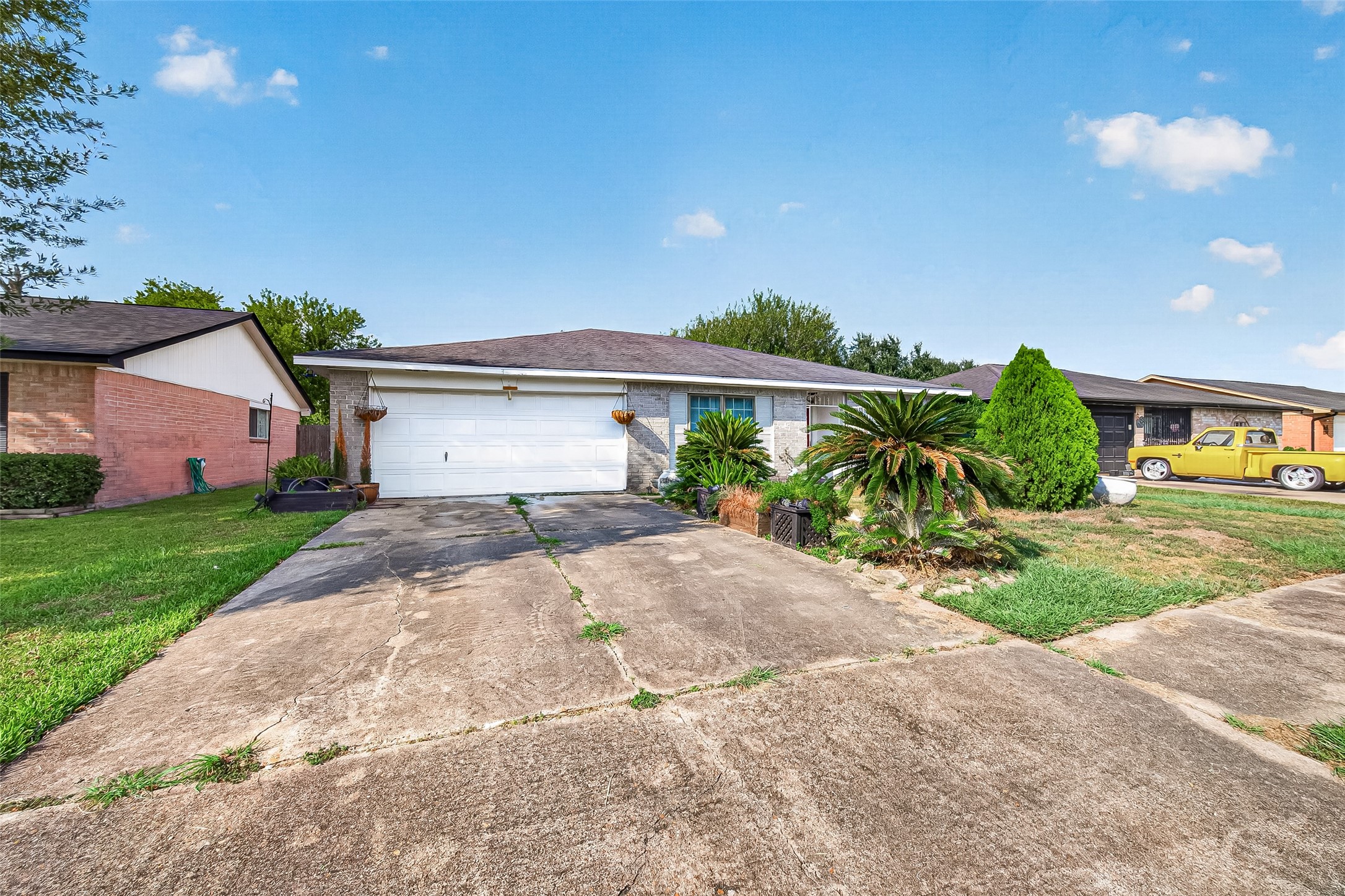5106 Ridge Manor Drive Property Photo 5