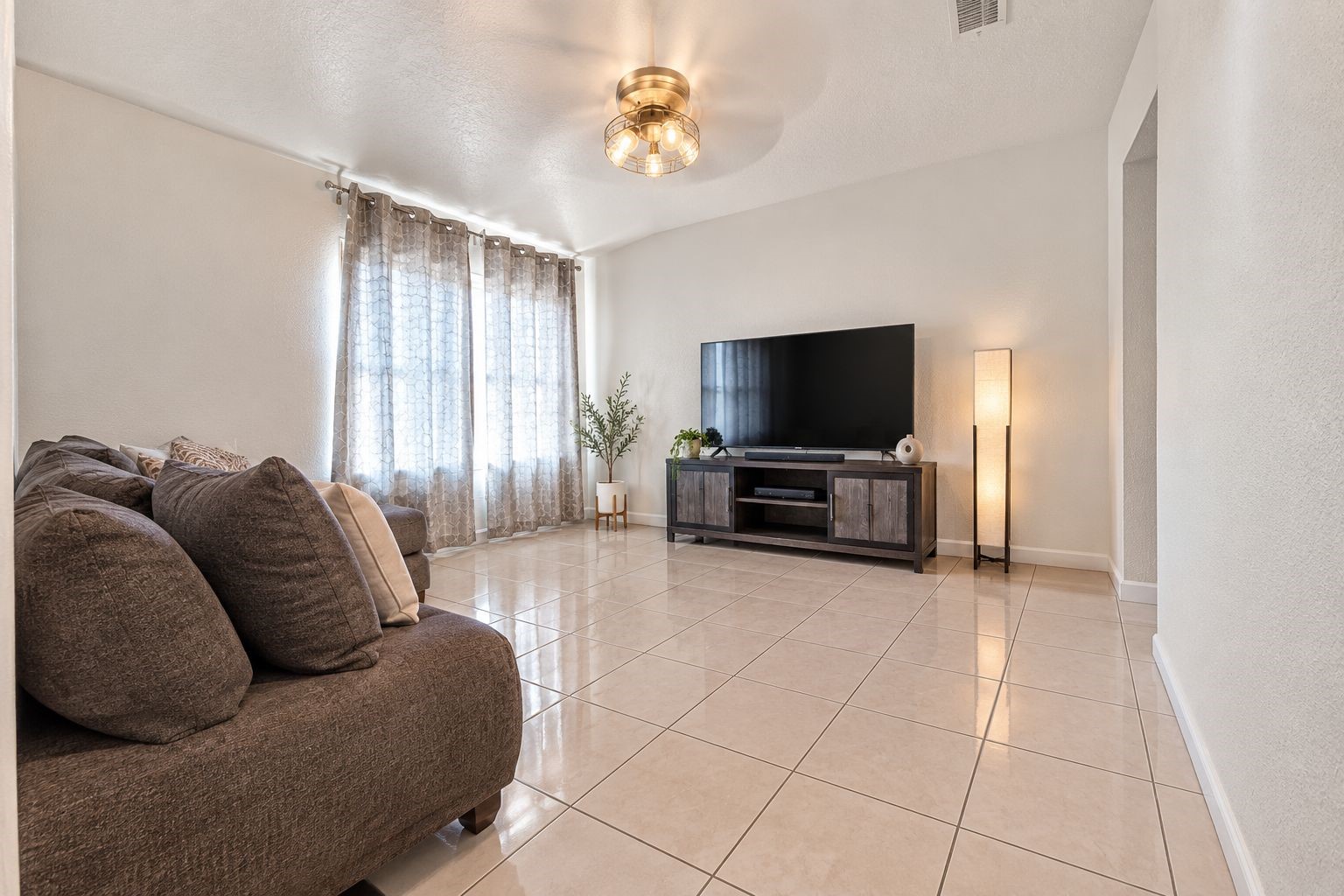 5106 Ridge Manor Drive Property Photo 16