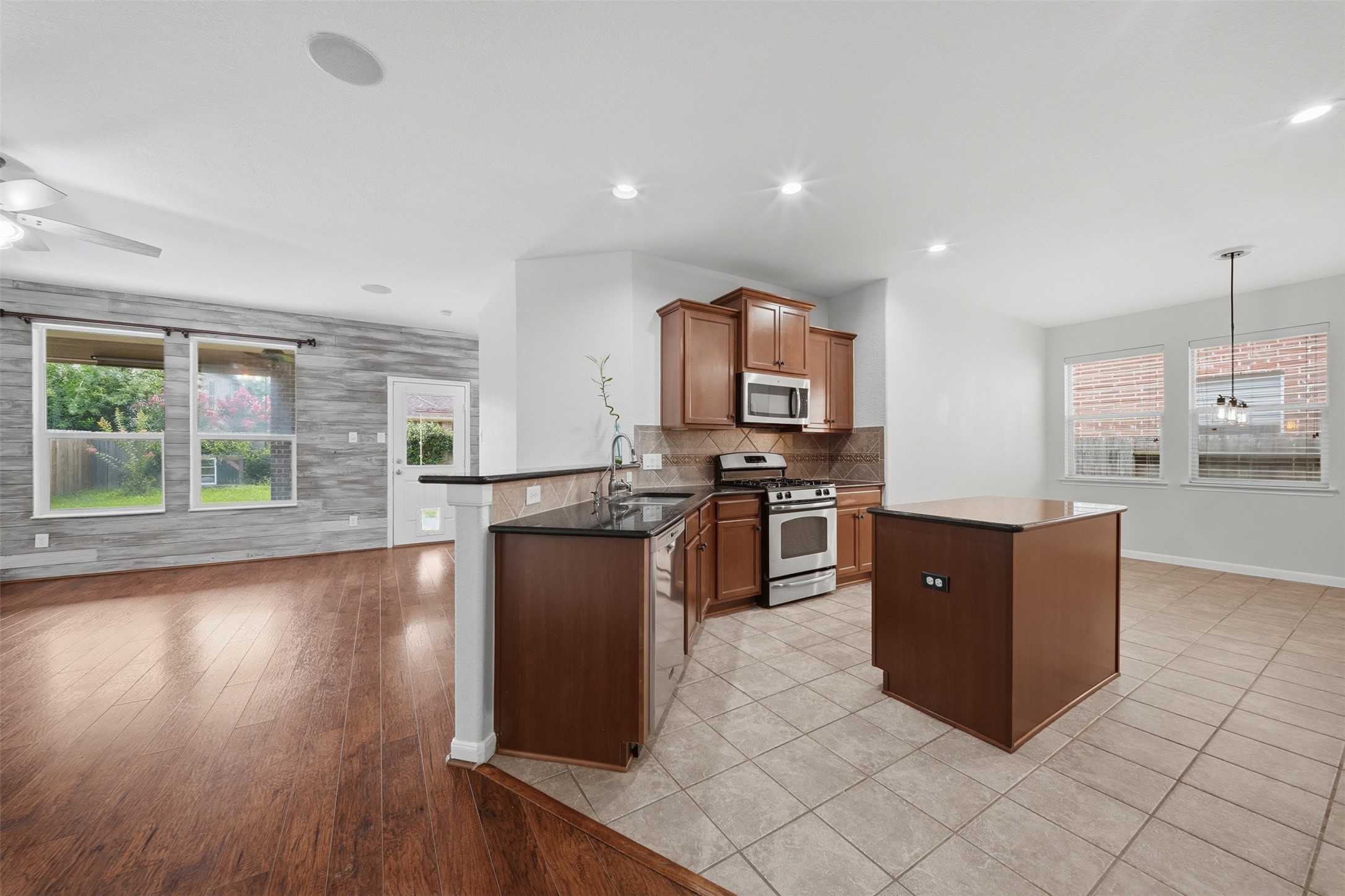 11126 Celano Drive Property Photo 11