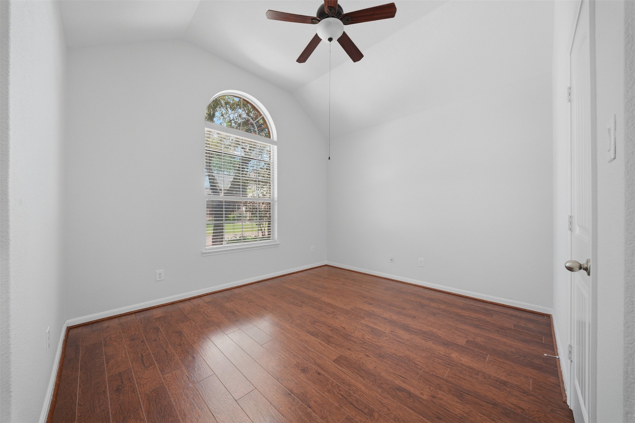 11126 Celano Drive Property Photo 26