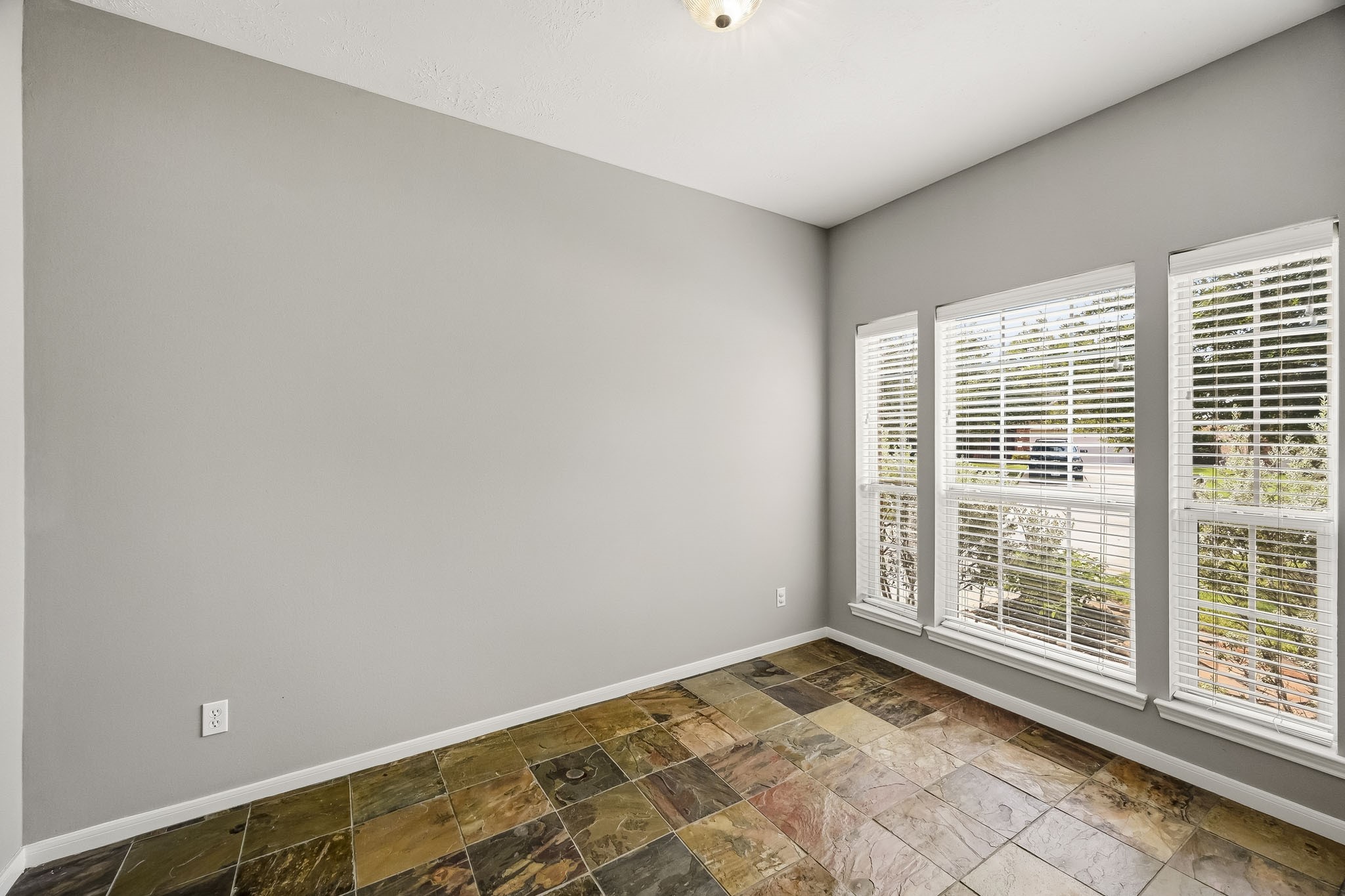 9202 Fernwillow Drive Property Photo 9