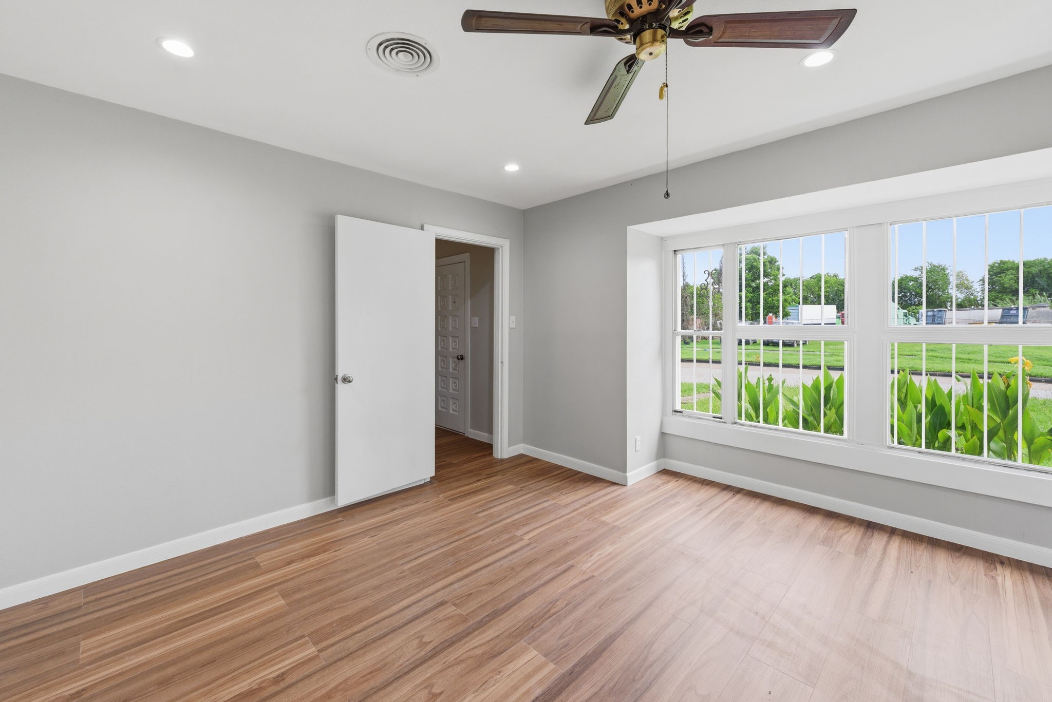 1434 Marleen Street Property Photo 6