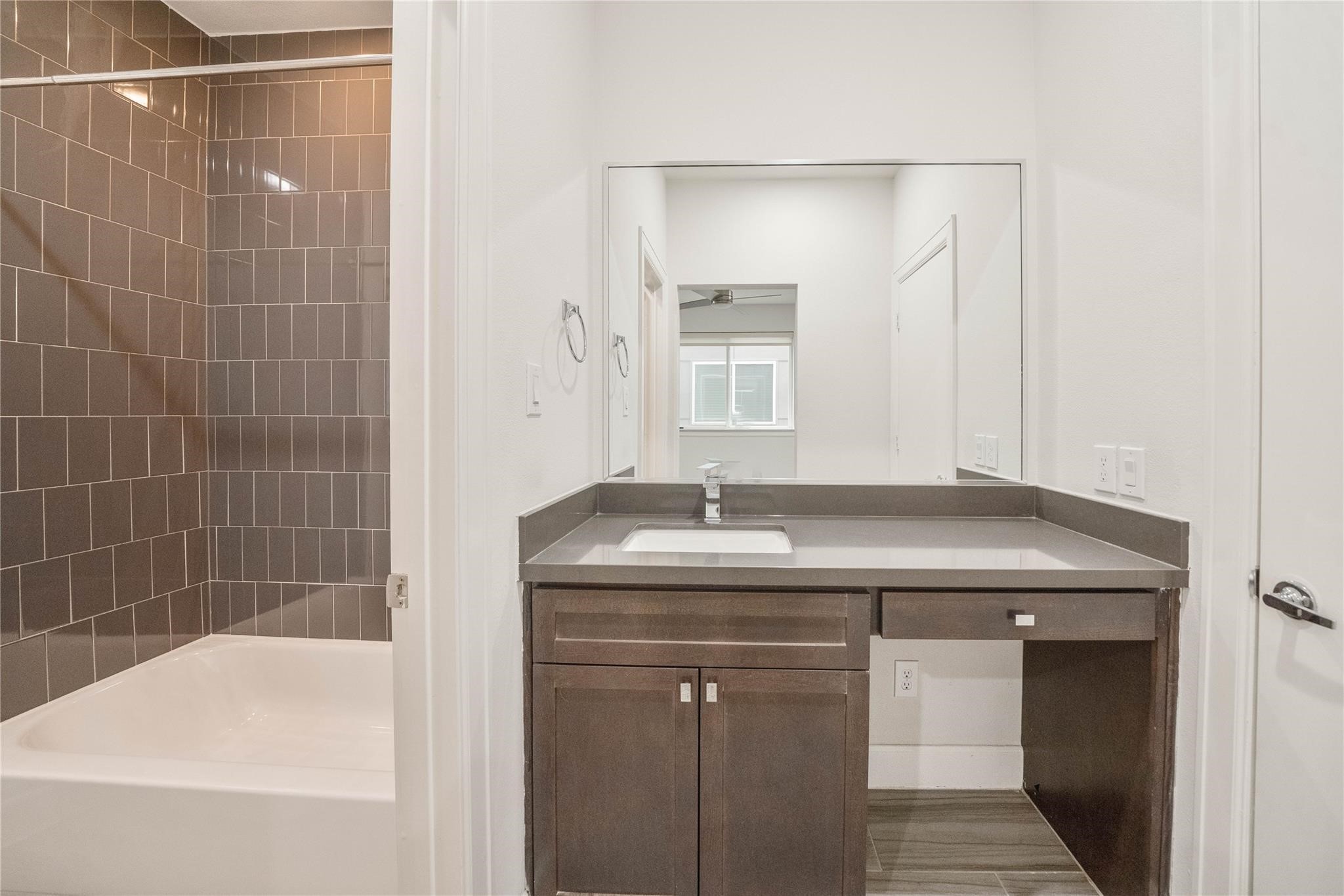 341 Eado Park Circle Property Photo 6