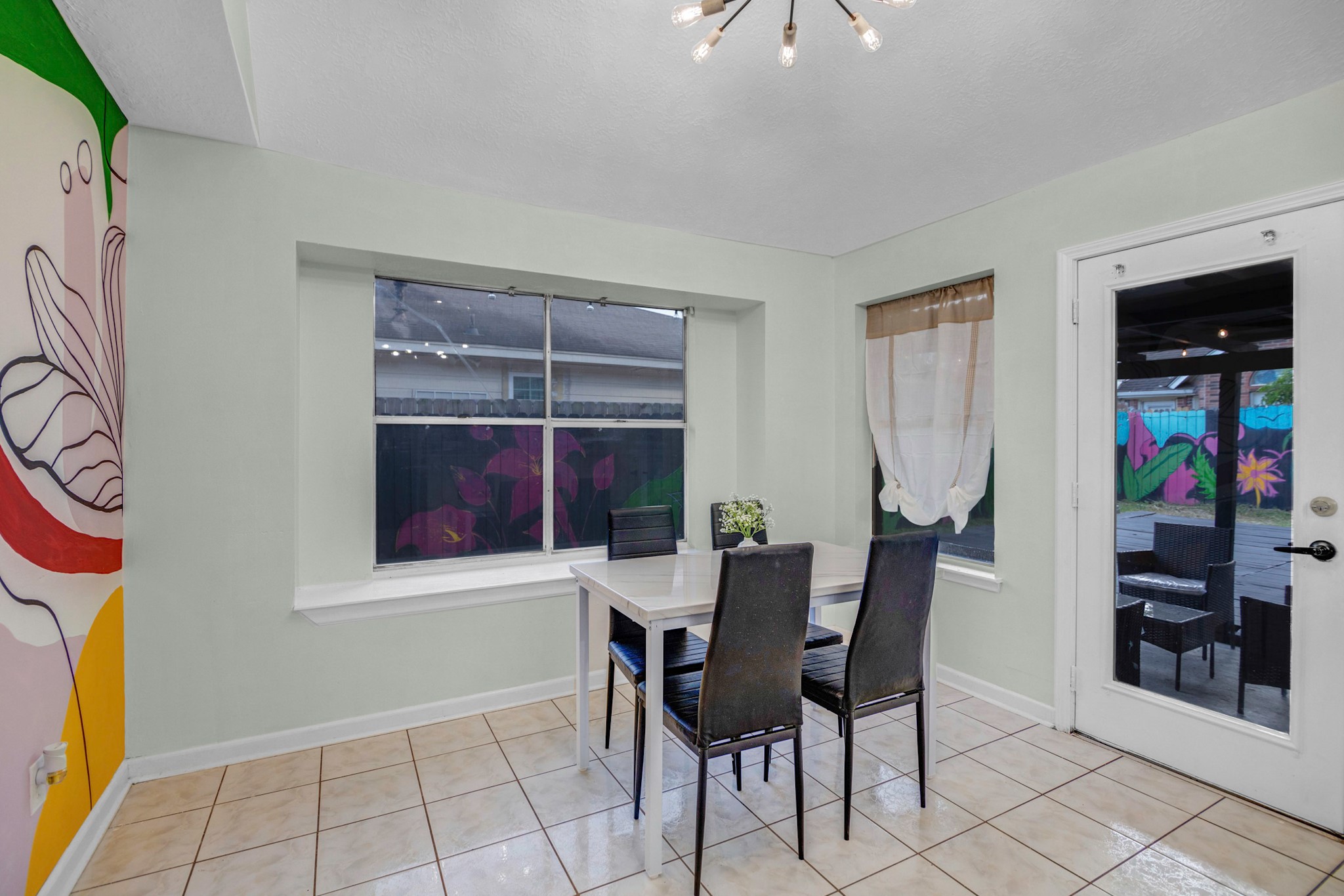 8222 Viny Ridge Drive Property Photo 8