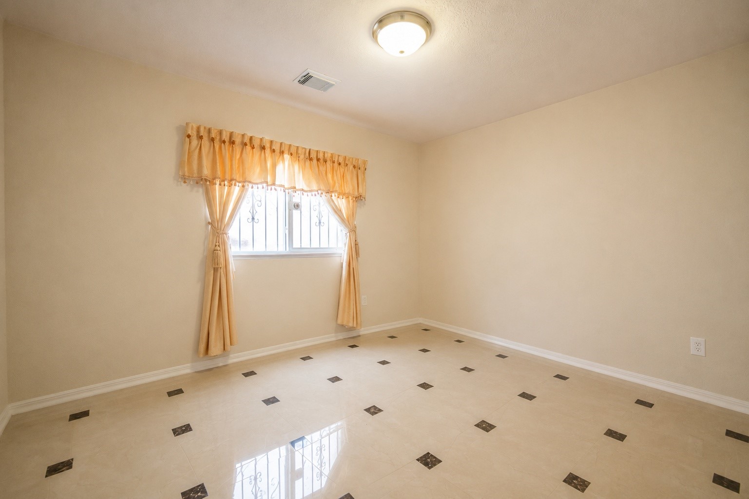 8714 Kirksage Drive Property Photo 13
