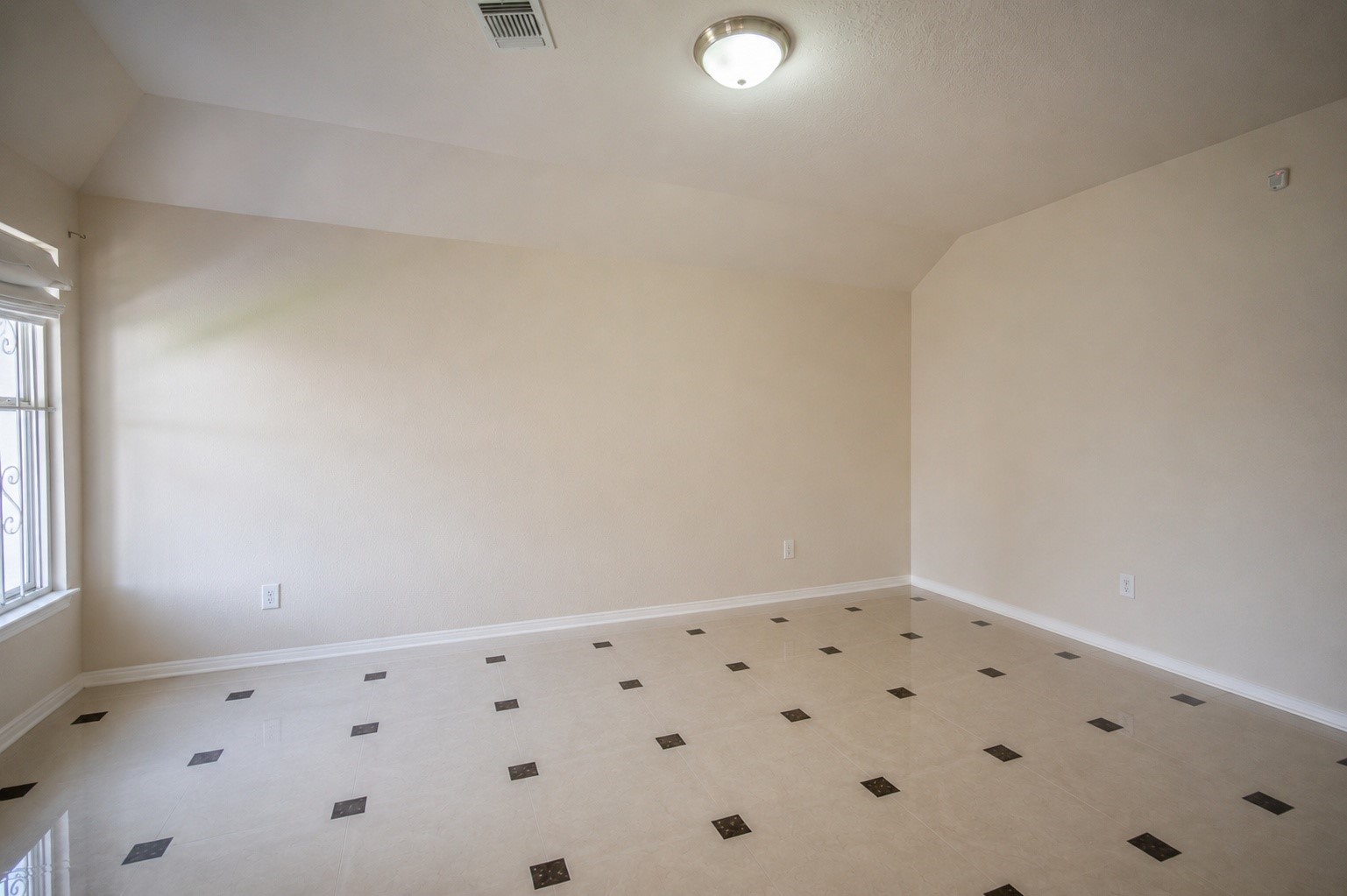 8714 Kirksage Drive Property Photo 15