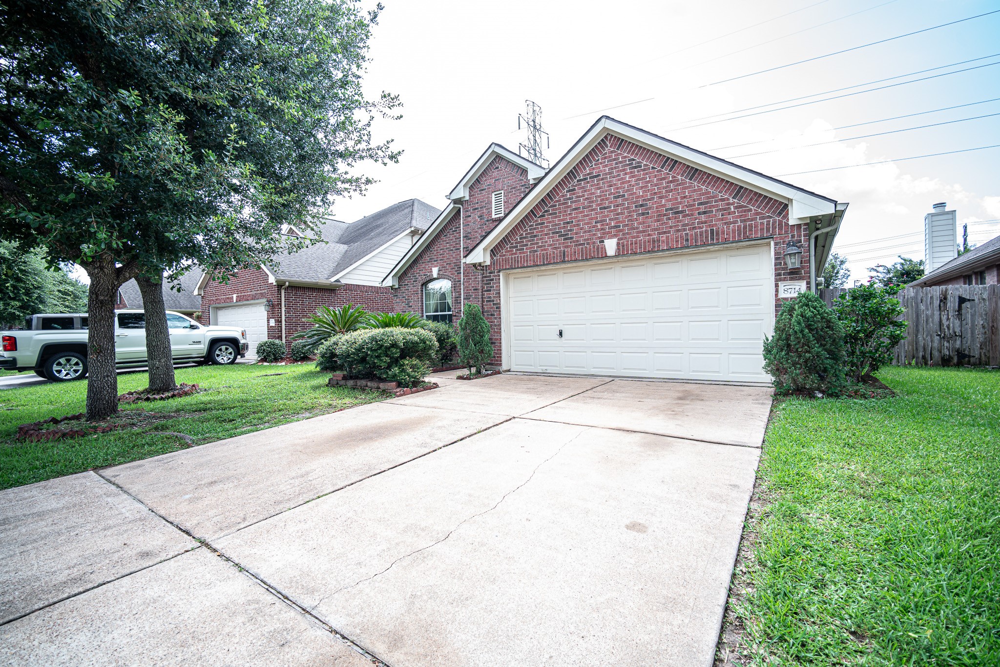 8714 Kirksage Drive Property Photo 21